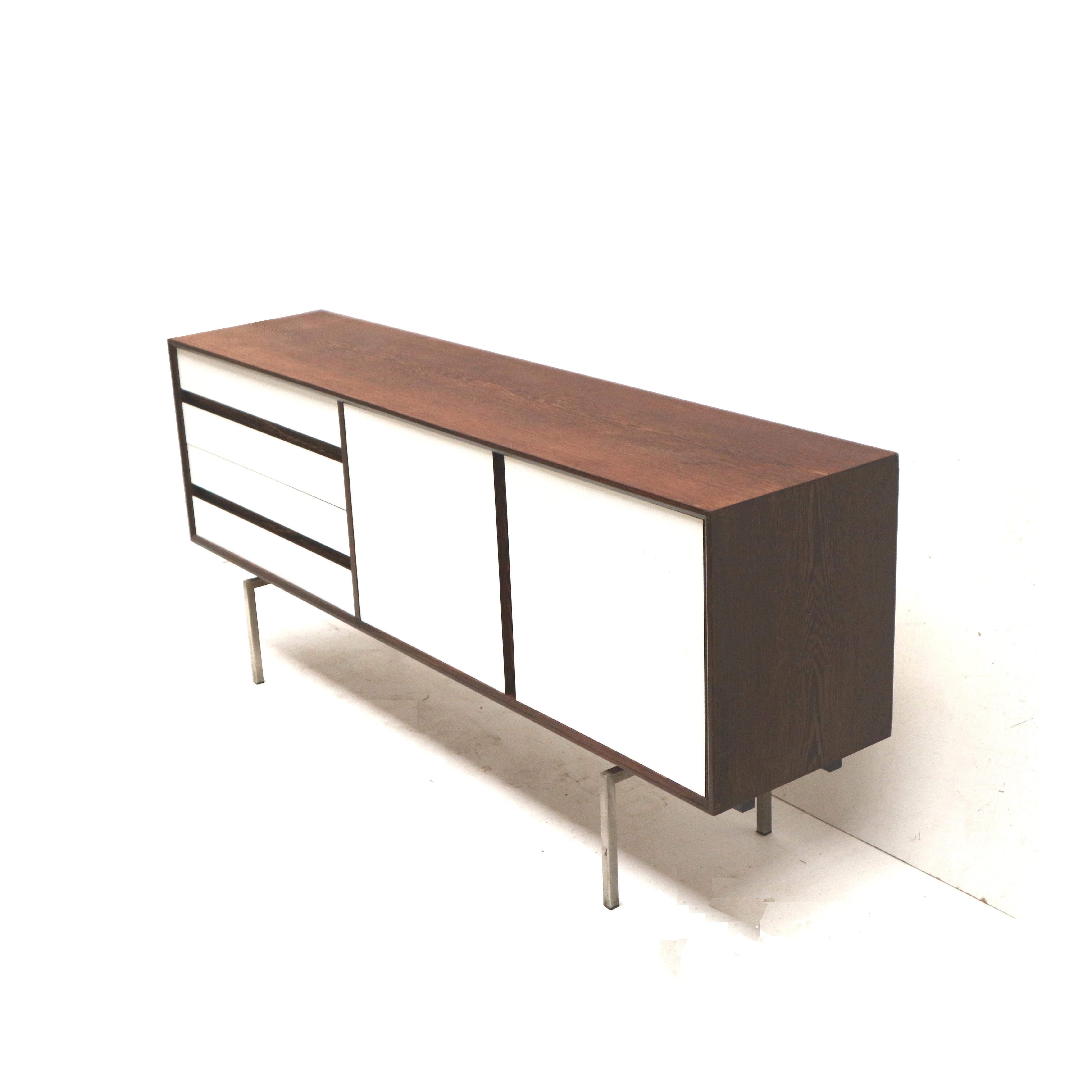 Minimalist sideboard by Rudolf B. Glatzel for Fristho, 1960s In Good Condition For Sale In Breda, NB