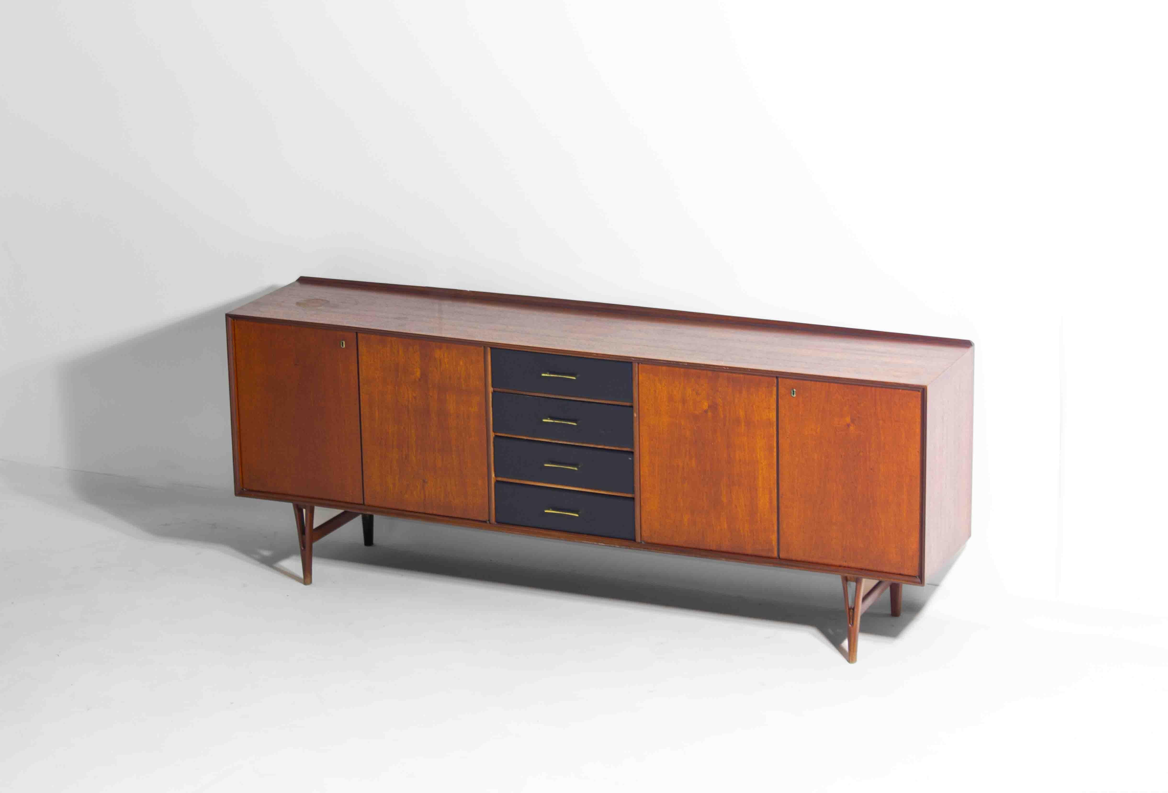 Buffet minimaliste en teck chaud de Van Pelt, Belgique années 1960 en vente 5
