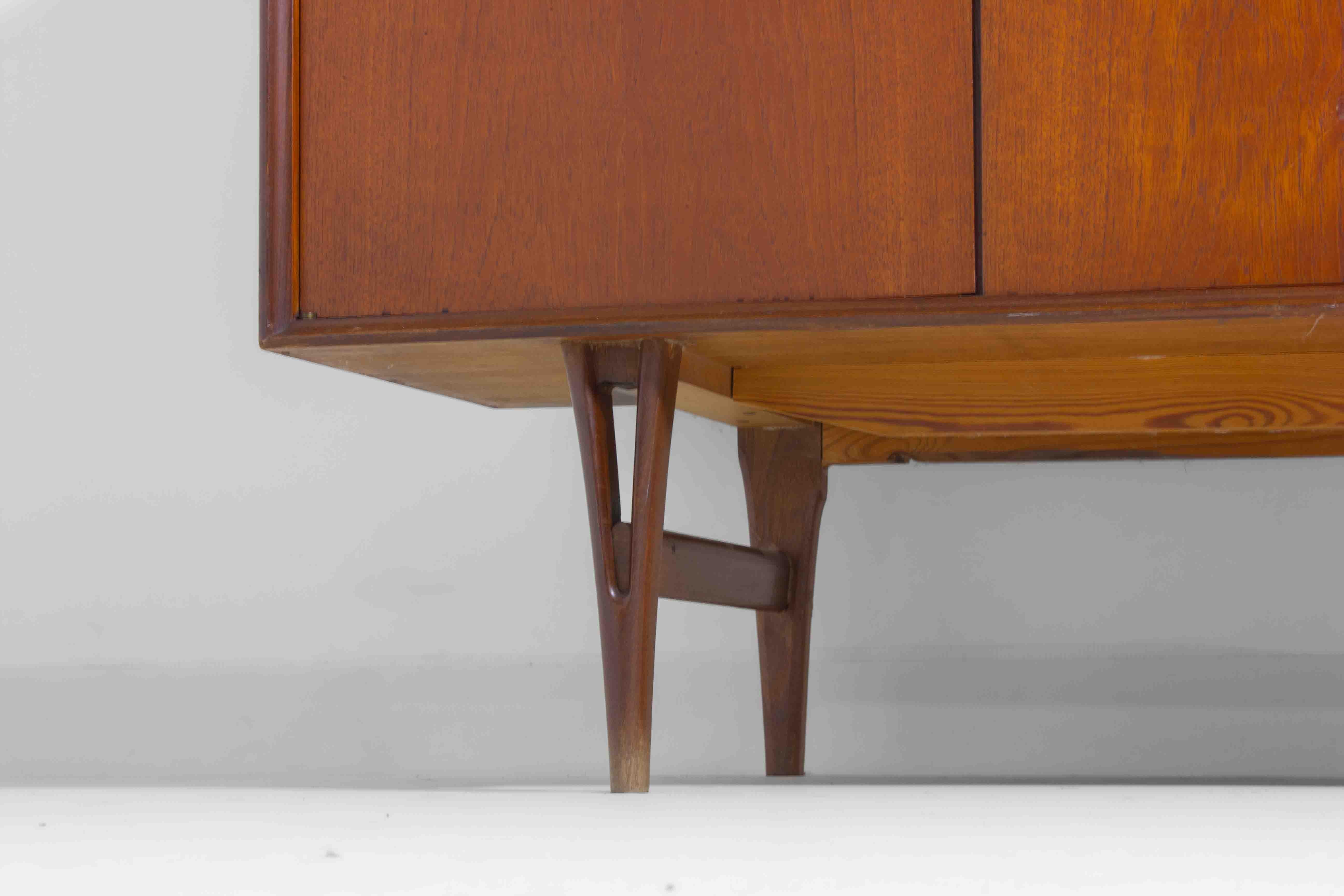 Buffet minimaliste en teck chaud de Van Pelt, Belgique années 1960 en vente 2