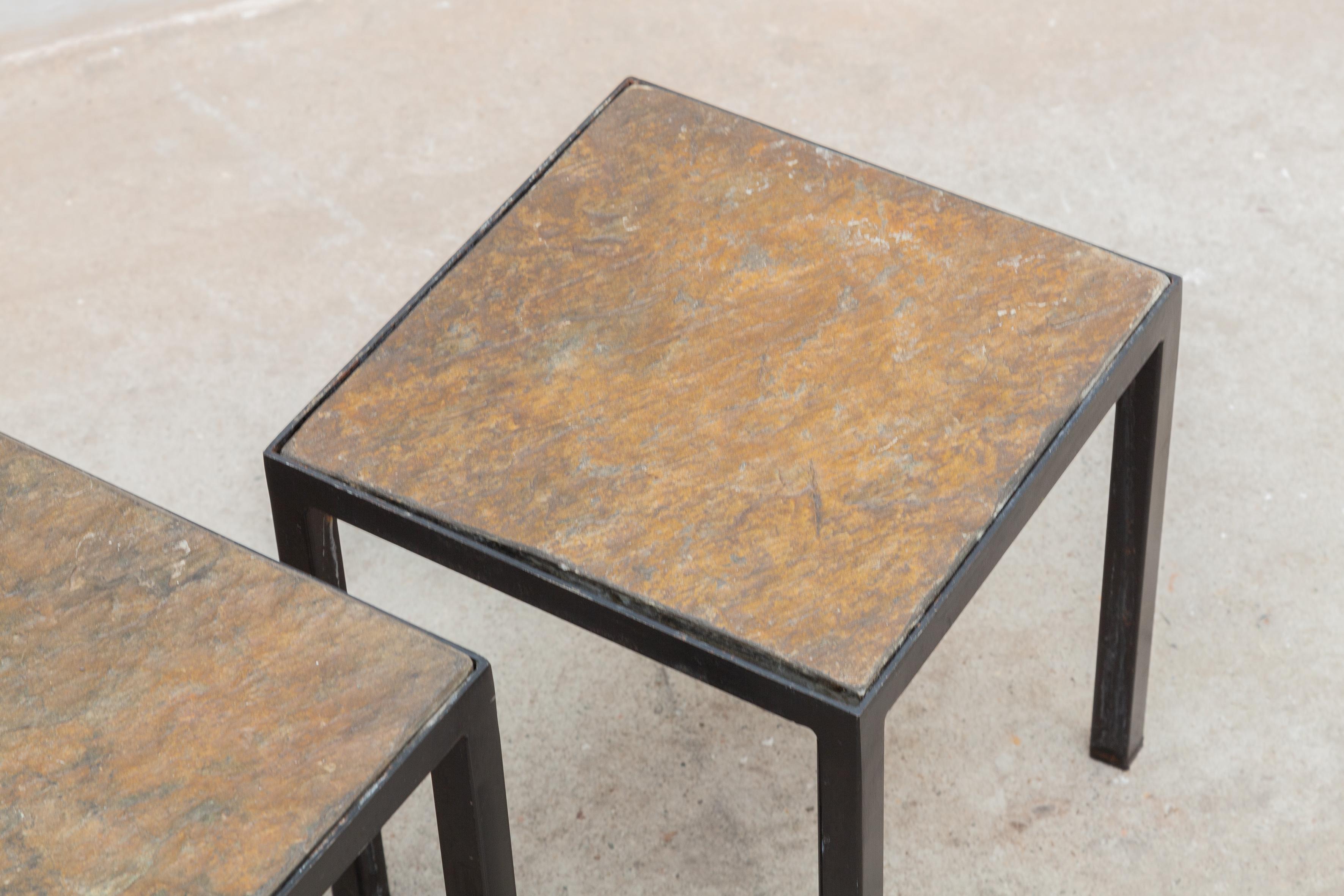Minimalist Slate Stone and Metal Nesting Tables In Good Condition For Sale In Antwerp, BE