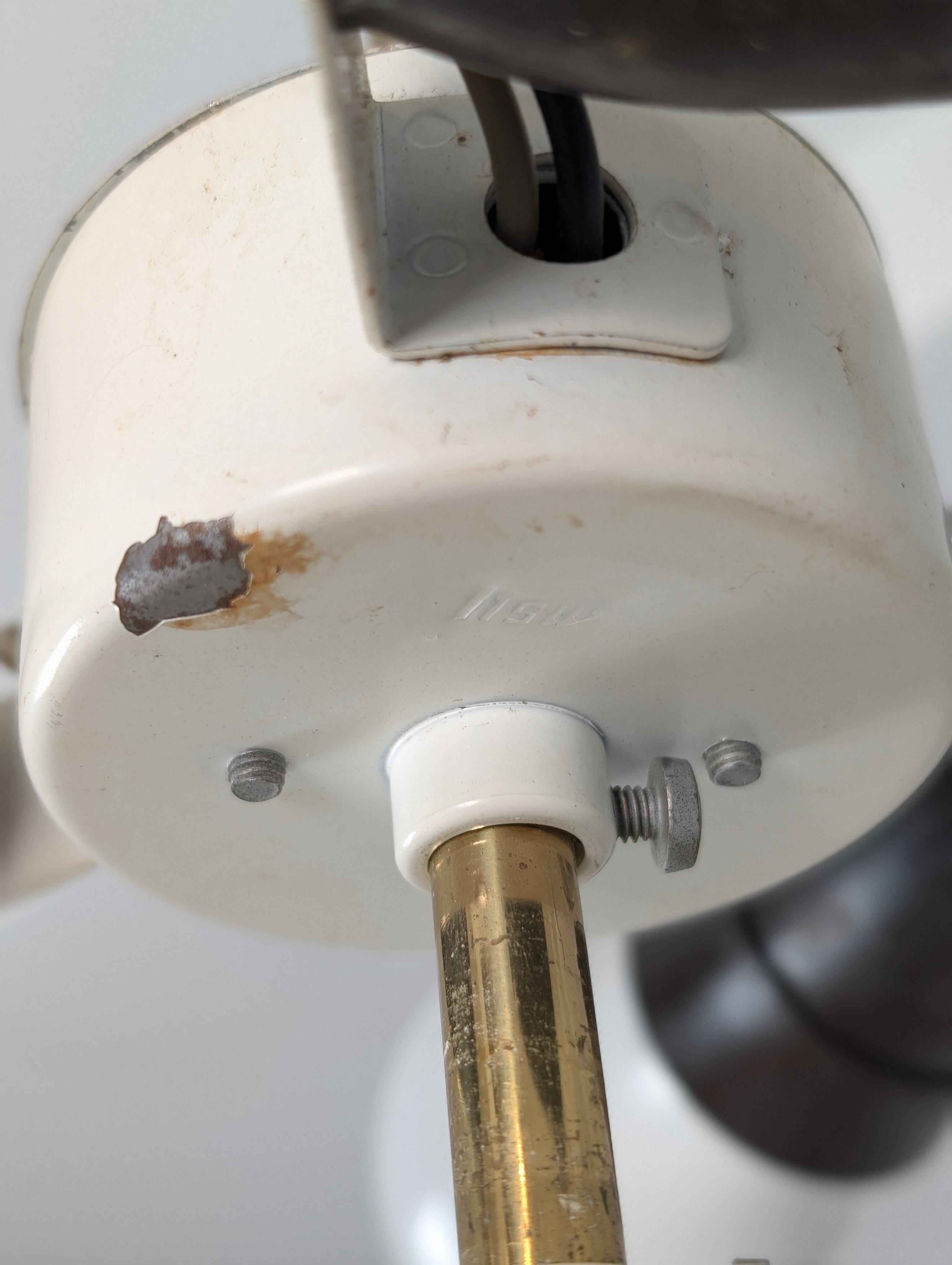 Lámpara de techo minimalista y elegante Model. AA 72/40 de latón y cristal, Itsu Años 50 en venta 5