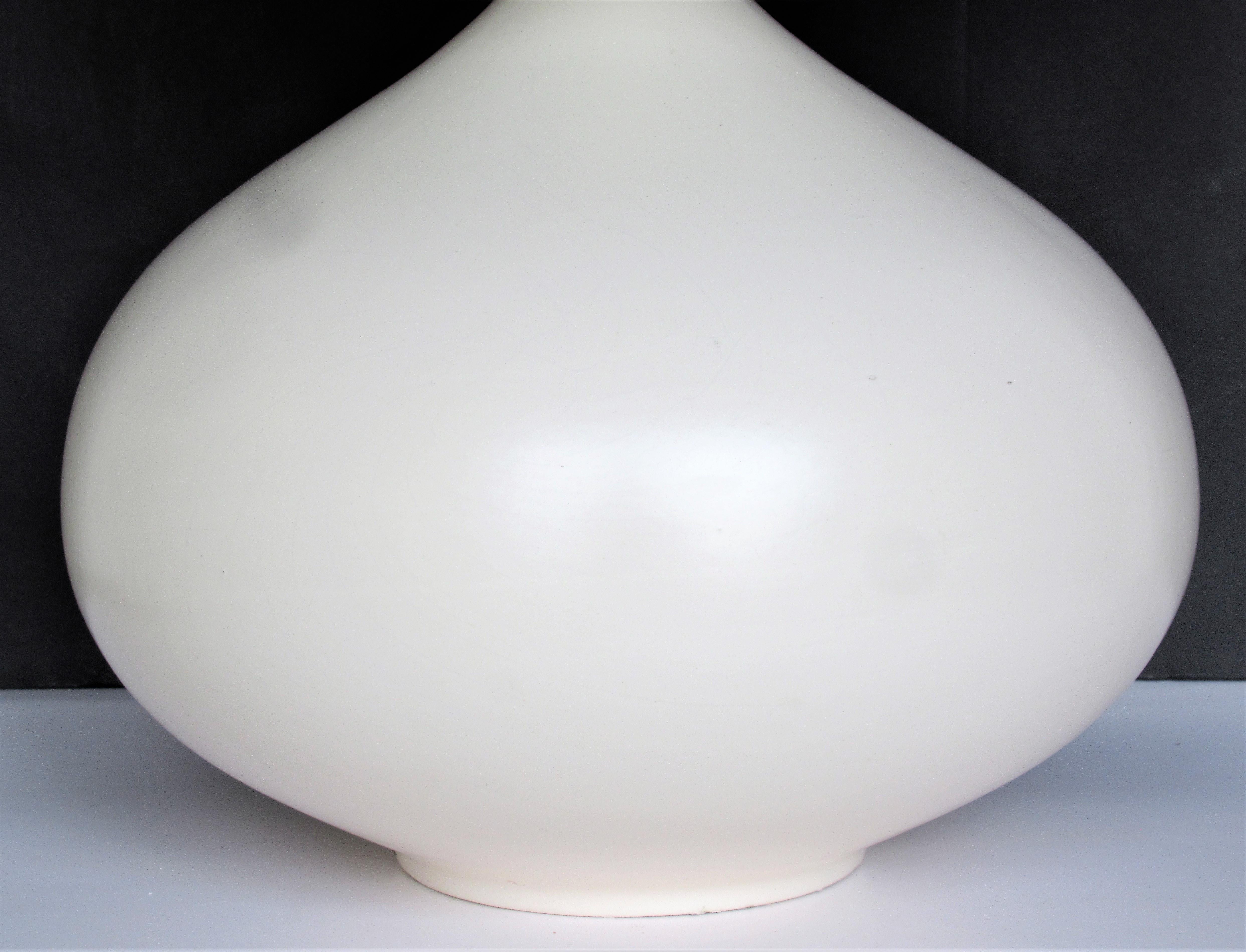 Ceramic Lamp in the Style of Jean Michel Frank  In Good Condition In Rochester, NY