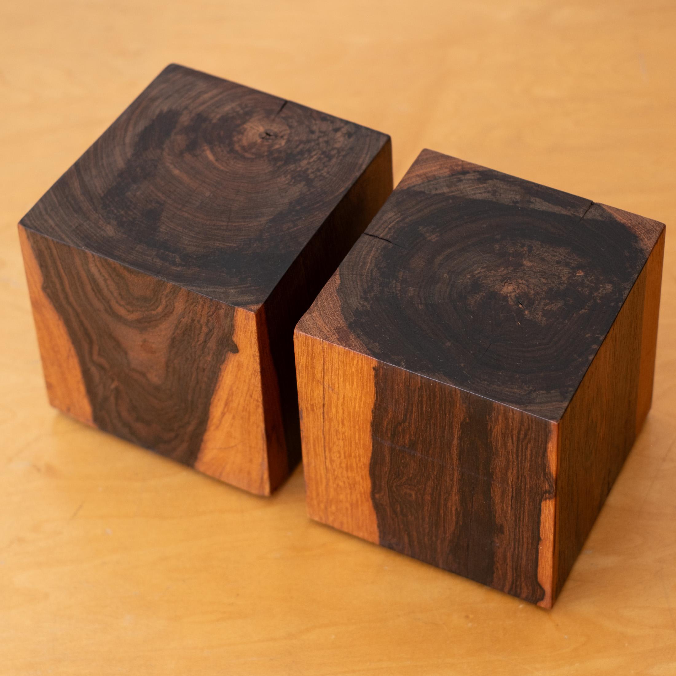 Minimalistische Buchstützen aus massivem Cocobolo 1960er Jahre im Angebot 5
