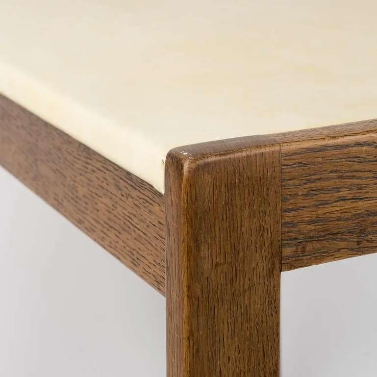 Late 20th Century Minimalist Solid Oak Side Table by Guillerme & Chambron, France 1970s For Sale