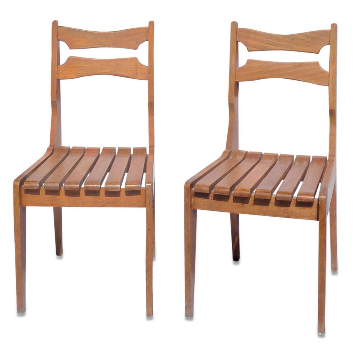 French Set of 4 Solid Oak Slats Chairs by Guillerme & Chambron, France, 1960s For Sale