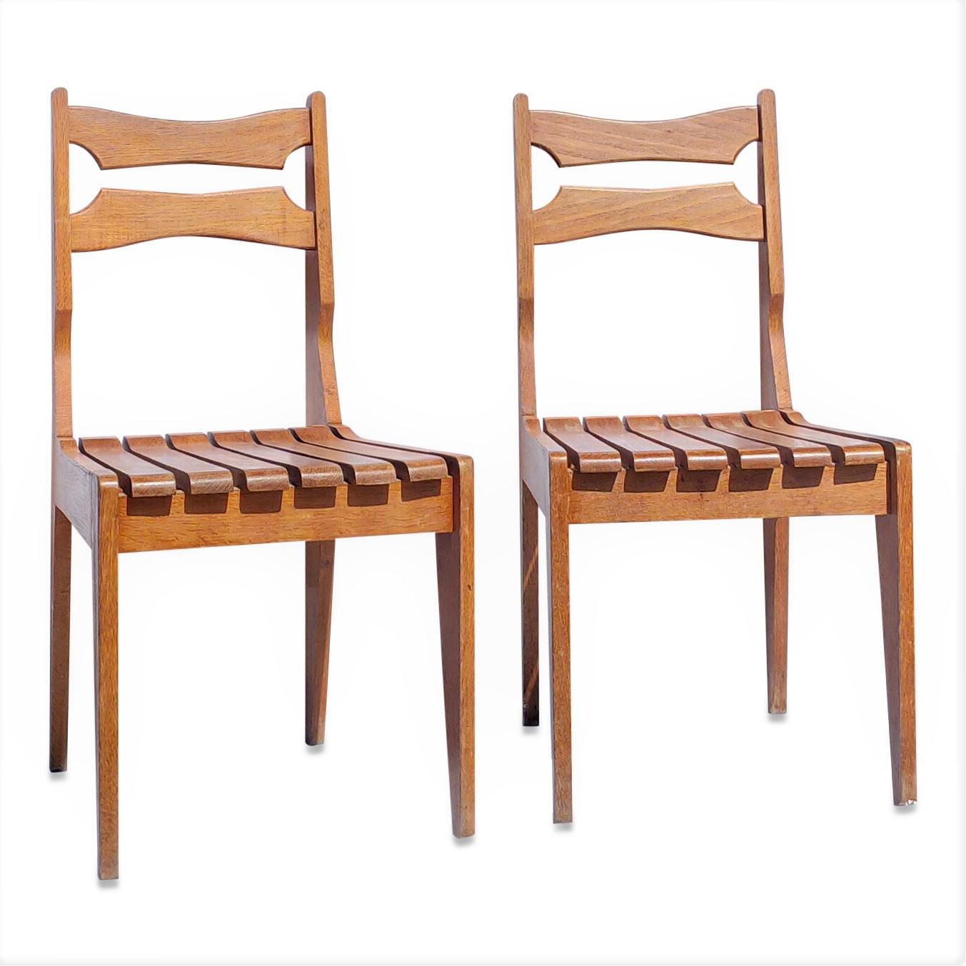 Set of 4 Solid Oak Slats Chairs by Guillerme & Chambron, France, 1960s In Good Condition For Sale In New York, NY