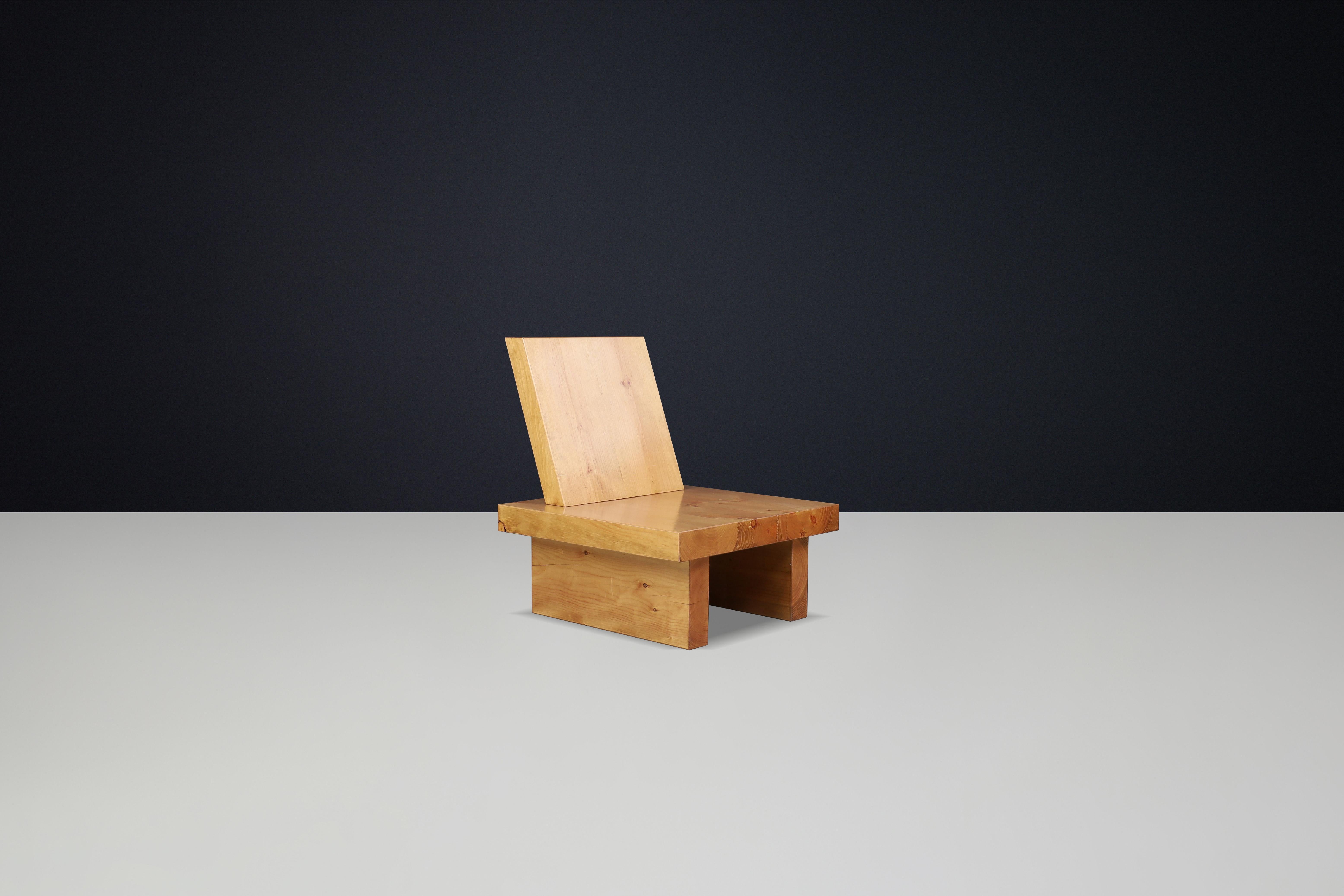 Fauteuils de salon minimalistes en pin massif d'Ibiza, 1960 en vente 4