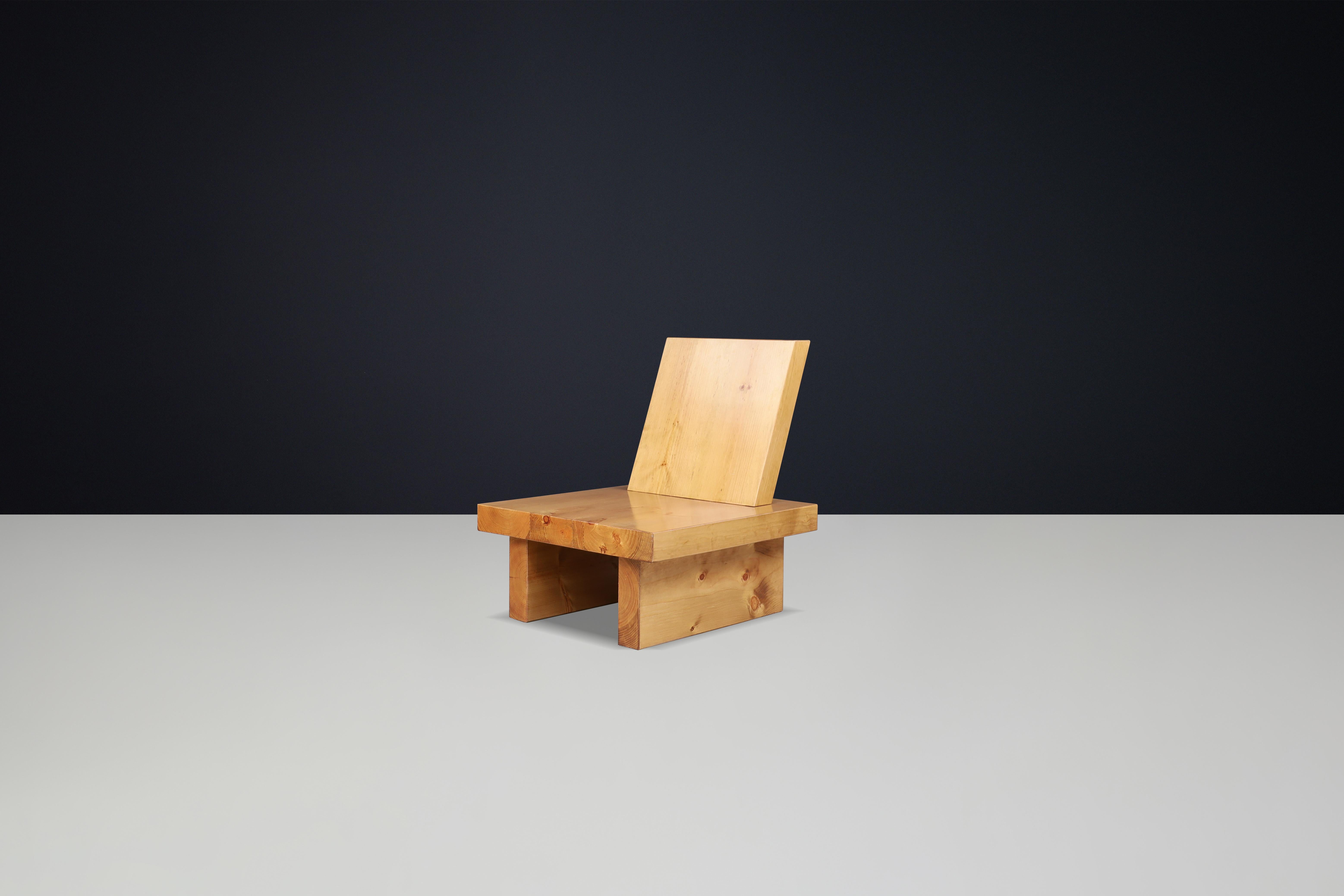 Fauteuils de salon minimalistes en pin massif d'Ibiza, 1960 en vente 5