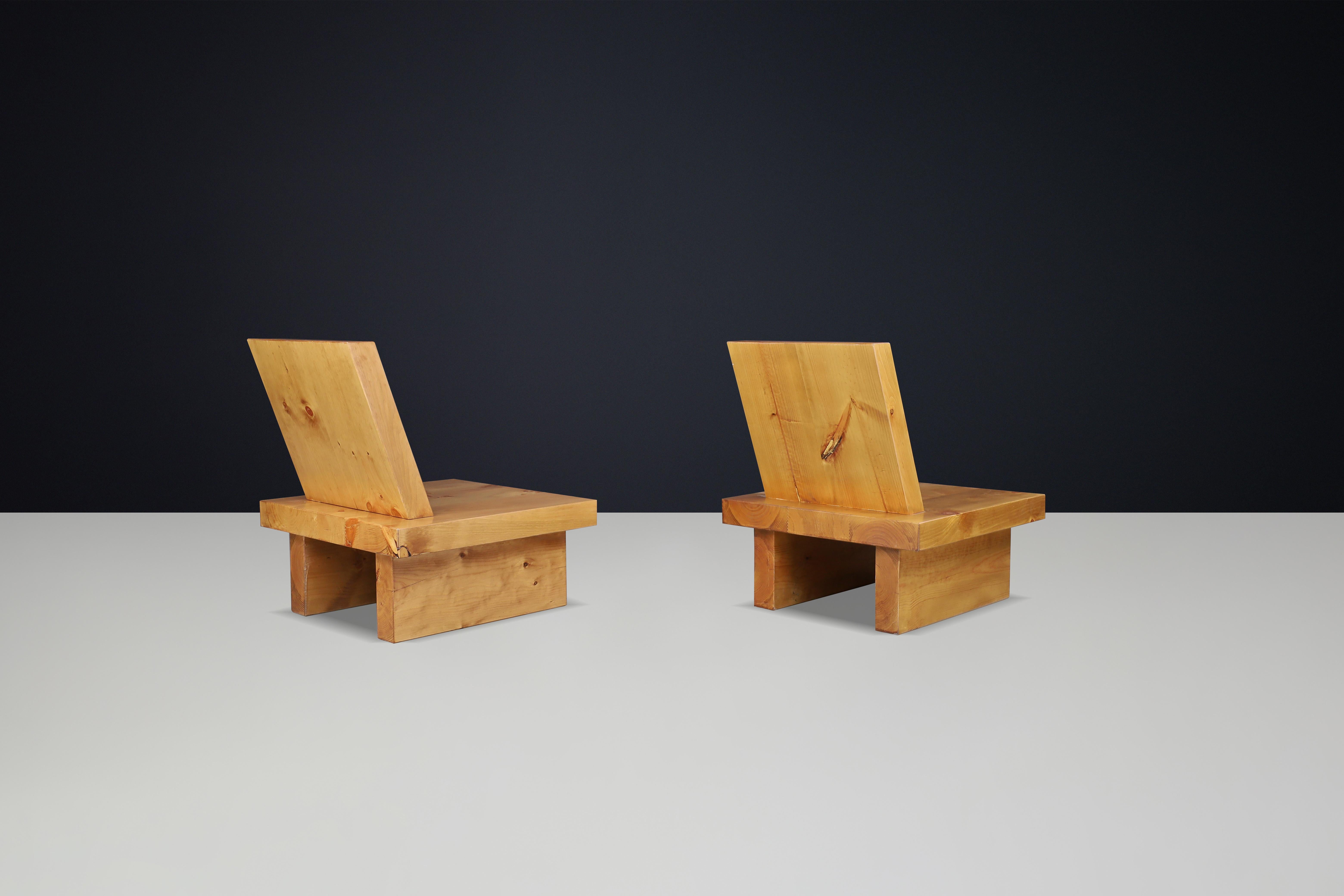 Fauteuils de salon minimalistes en pin massif d'Ibiza, 1960 Bon état - En vente à Almelo, NL