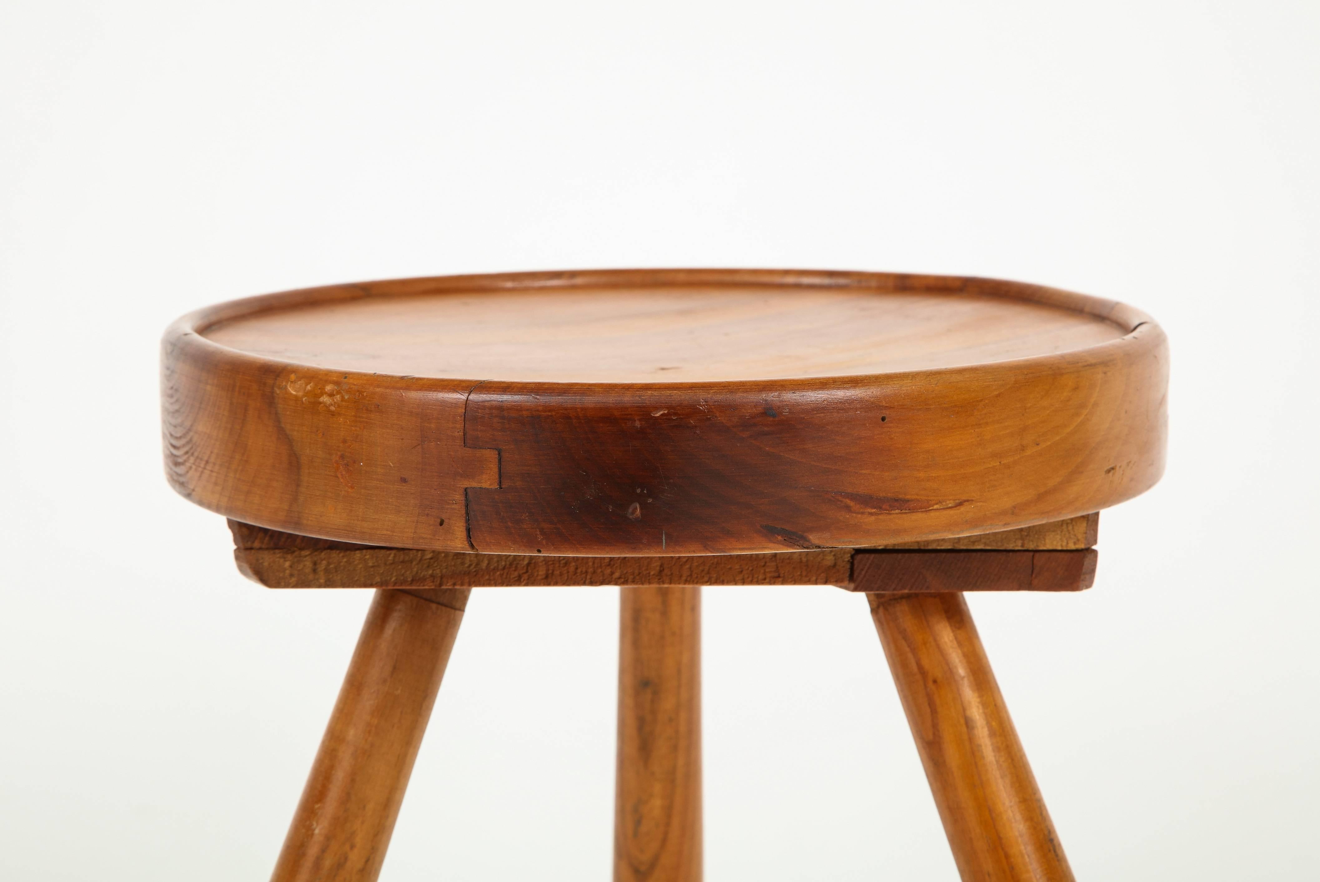 Minimalist Solid Wood Tripod Stool, France, 1950s In Good Condition In New York, NY