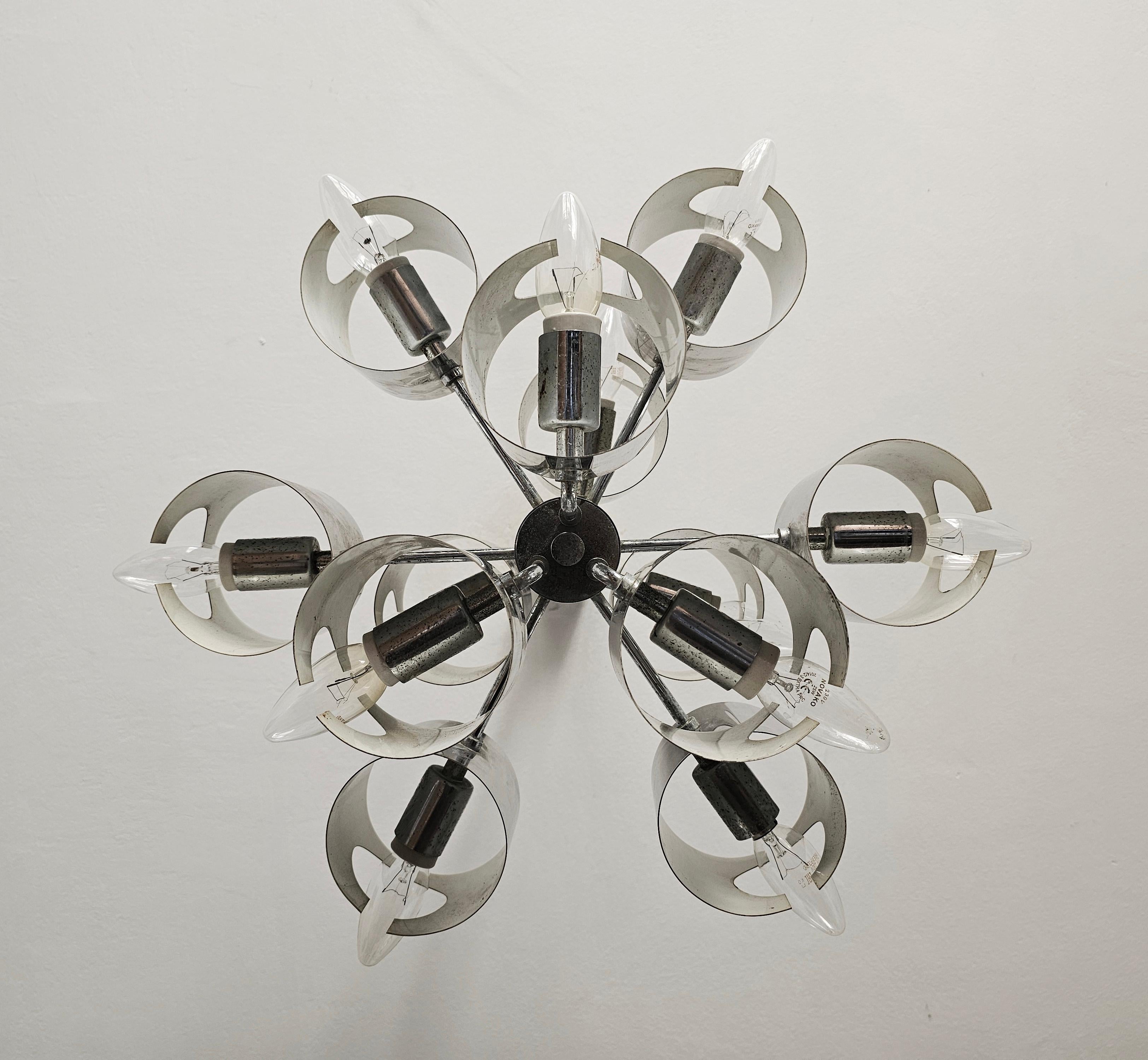 Fin du 20e siècle Lustre cubique minimaliste de l'ère spatiale à 12 bras de Gaetano Sciolari, Italie, 1970 en vente