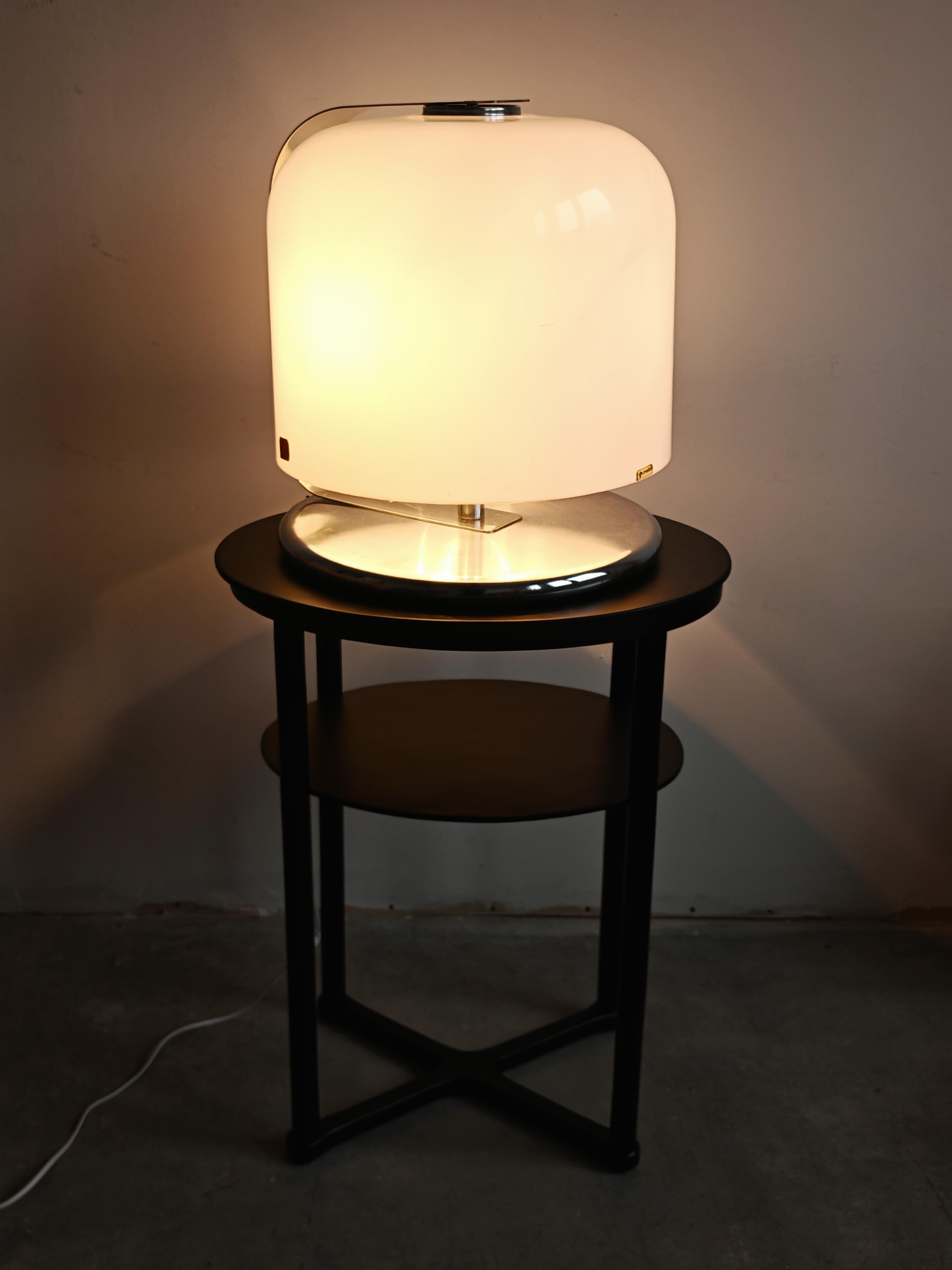 Minimalist Space Age Table Lamp Alvise by Luigi Massoni for Harvey Guzzini Acero en venta