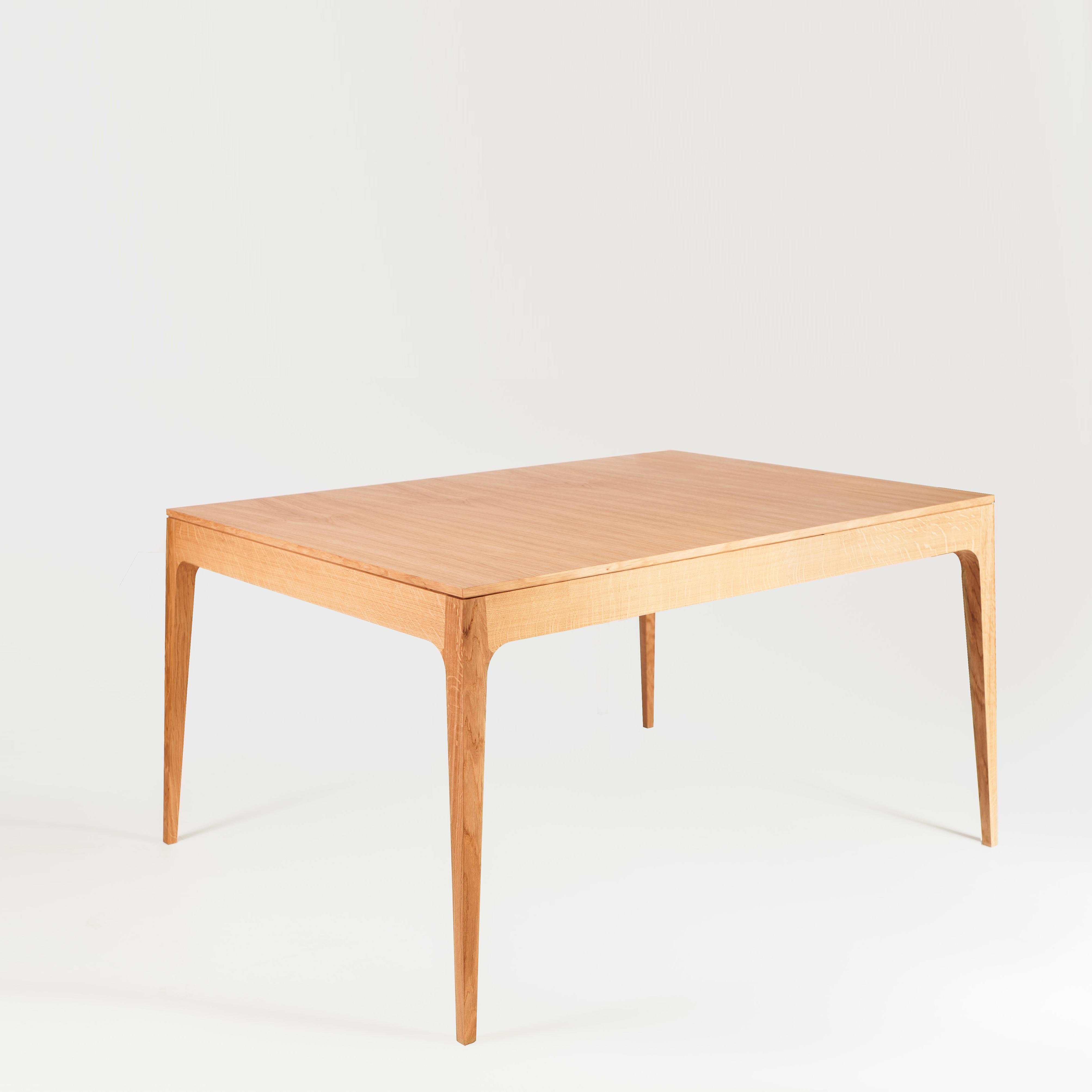 Scandinave moderne Table de salle à manger carrée minimaliste en bois dur brésilien en vente