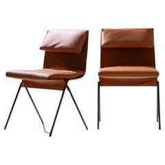 Sedia impilabile minimalista di Ilse Lang - Ispirata allo sgabello Butterfly di Yanagi