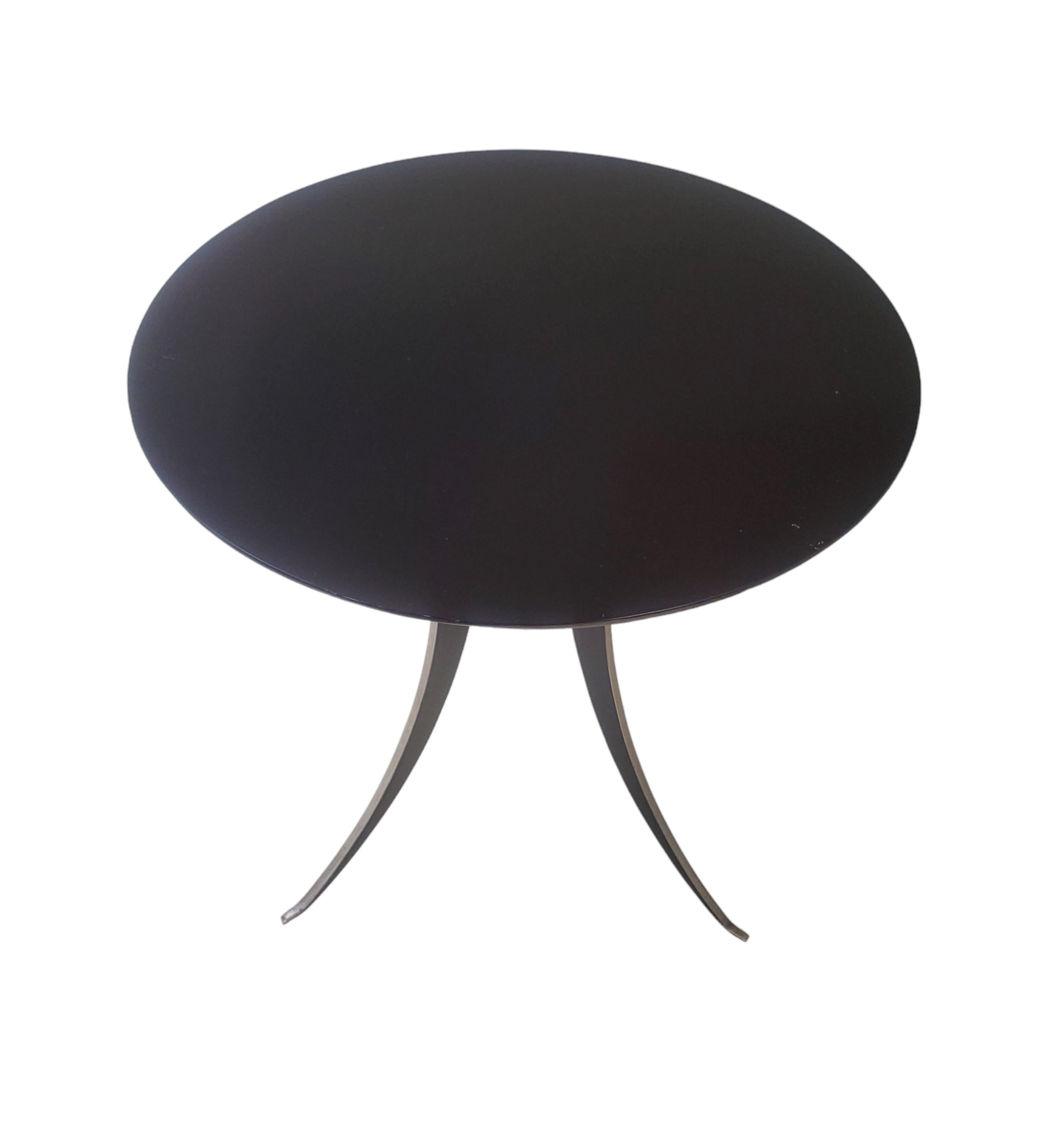 Minimalistischer runder Tisch aus Stahl und ebonisiertem Holz mit zweibeinigem, geschwungenem Sockel  im Angebot 10
