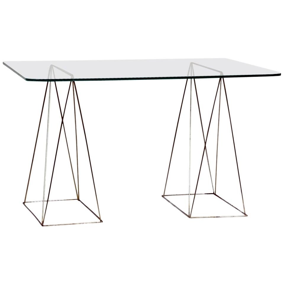 Table à tréteaux minimaliste en acier et verre en vente