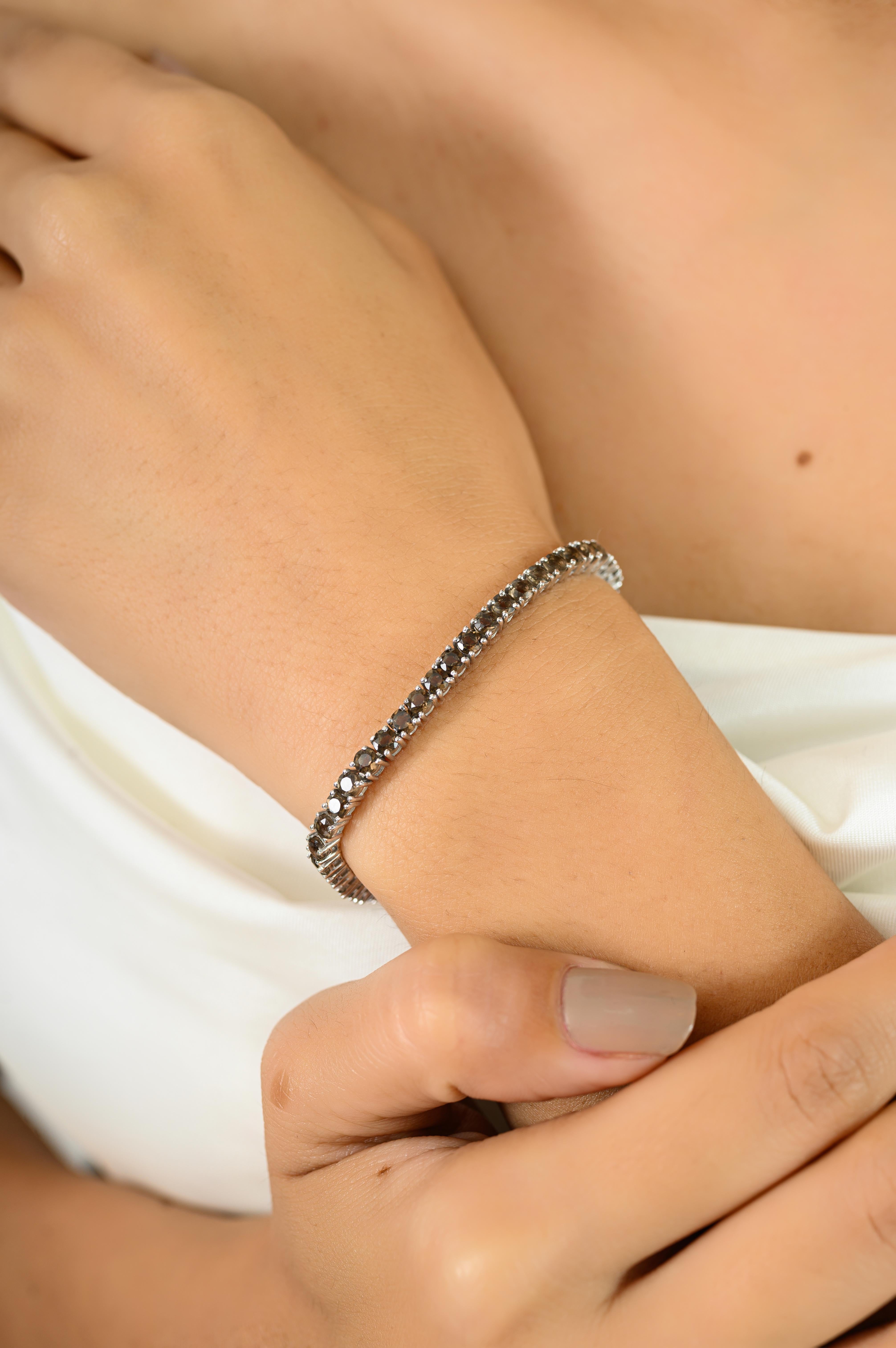 Bracciale tennis minimalista in argento sterling con topazio marrone fumé rotondo per lei in vendita 2