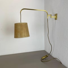Minimalist Stilnovo Style Adjustable Counter Weight Brass Wall Light Italy 1960s