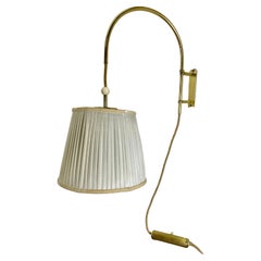 Lampada da parete regolabile in ottone in stile Stilnovo Minimalista 1960s