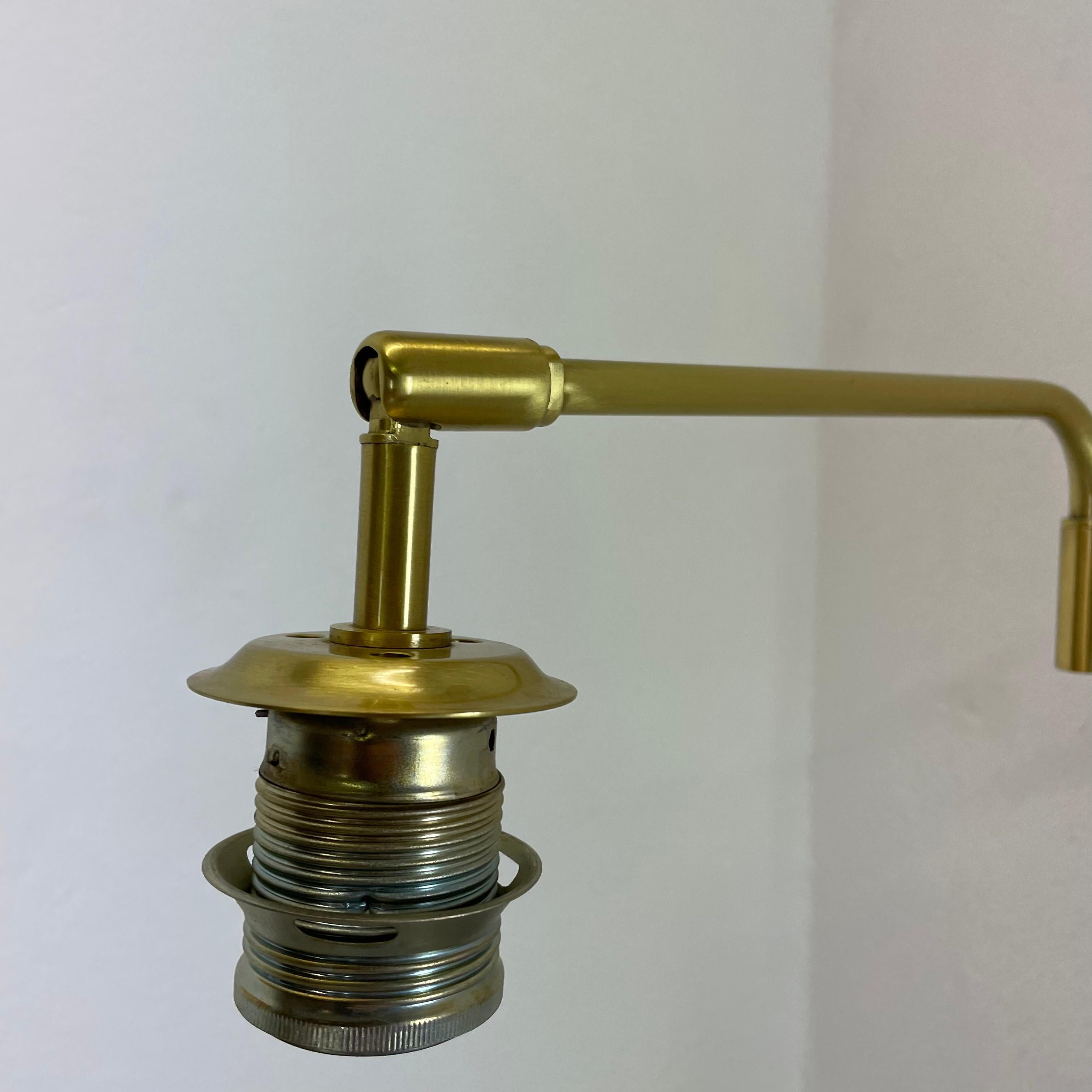Minimalist Stilnovo Style Adjustable Swing Arm Brass Wall Light Italy 1970s For Sale 5