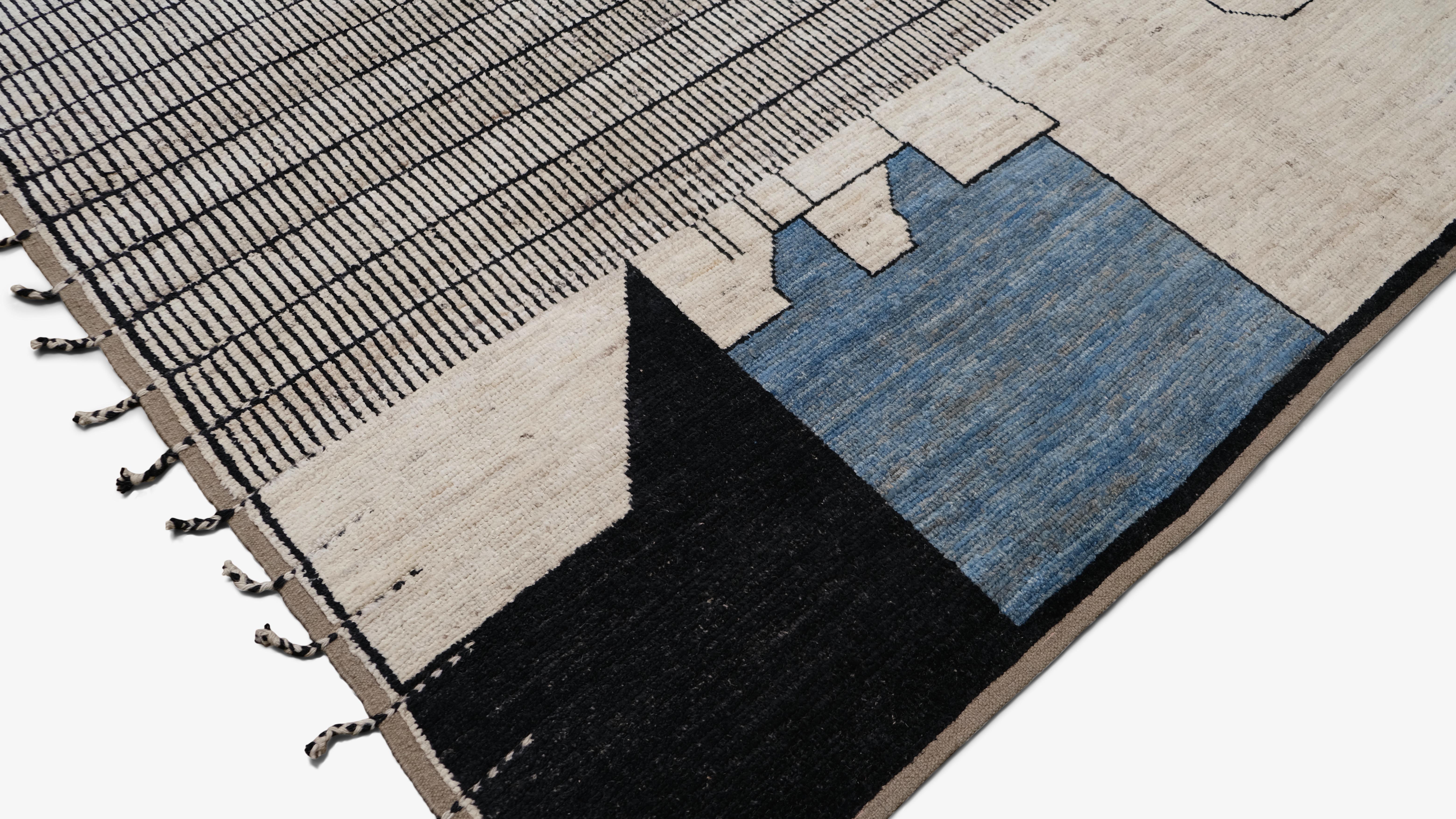 Mid-Century Modern Minimalist striped Pattern with unqiue border pattern details 9'10''x11'8'' For Sale