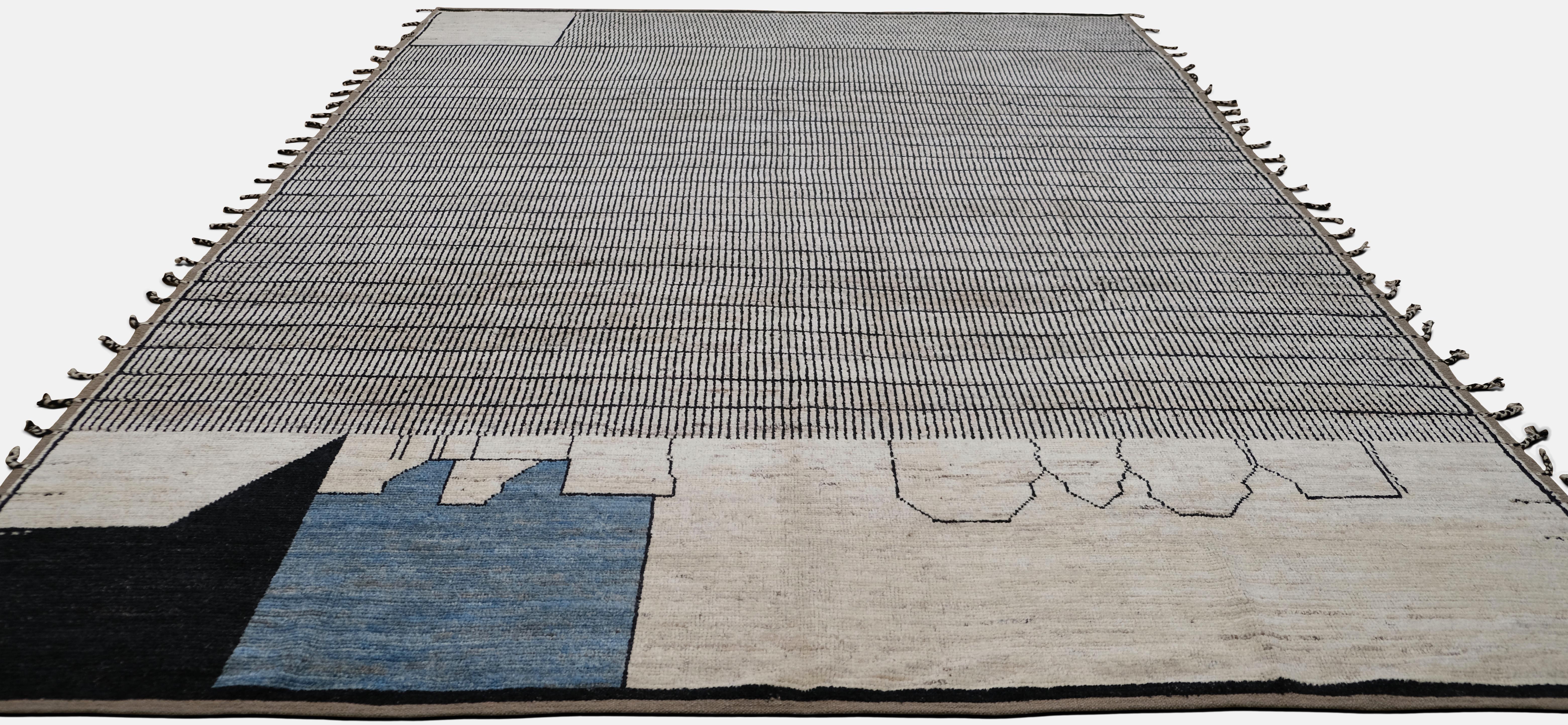 Afghan Minimalist striped Pattern with unqiue border pattern details 9'10''x11'8'' For Sale