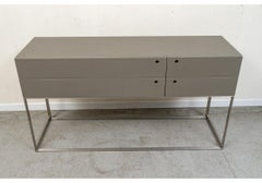 Console minimaliste