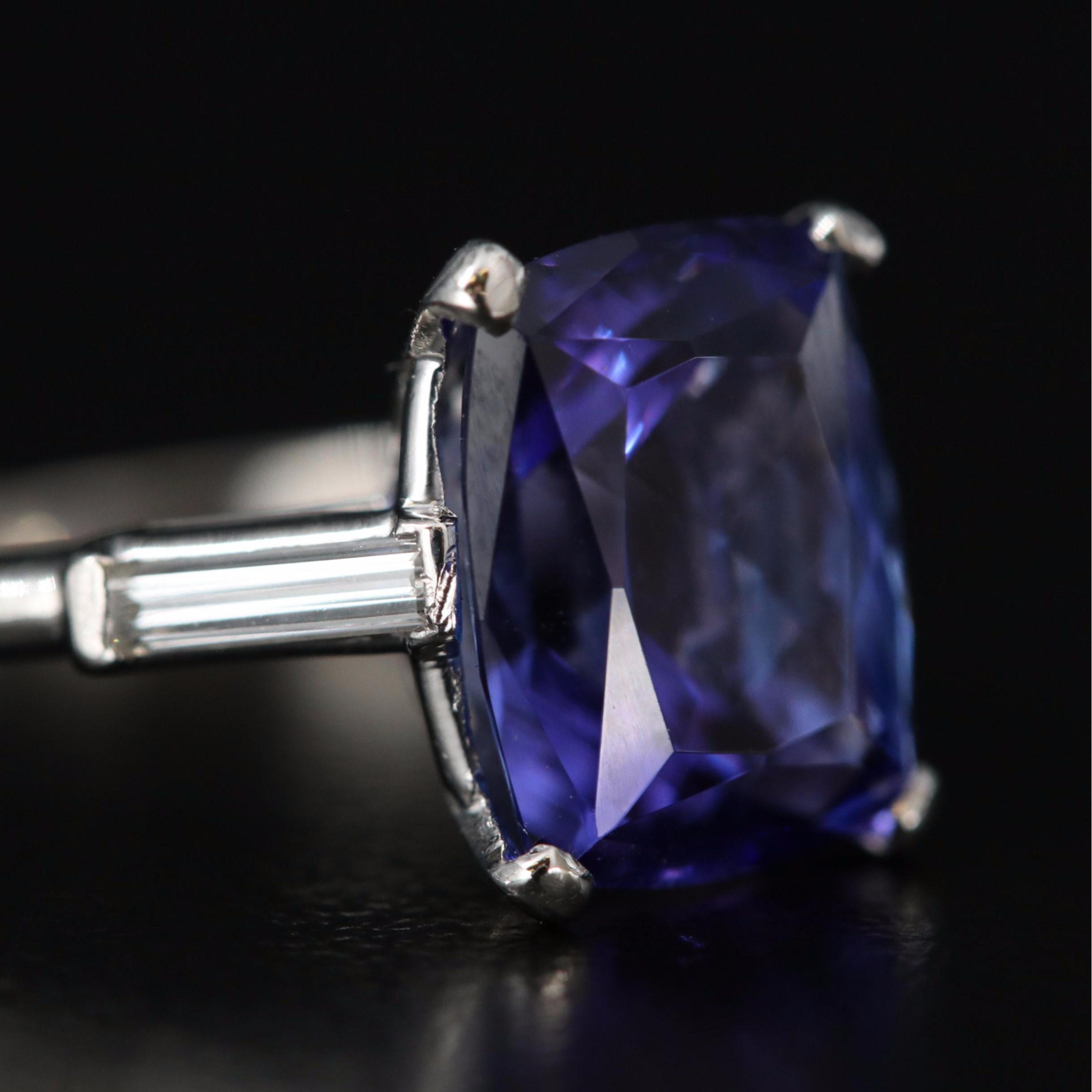 For Sale:  Antique 3.56 Carat Natural Tanzanite Diamond Engagement Ring in 18K Gold 4