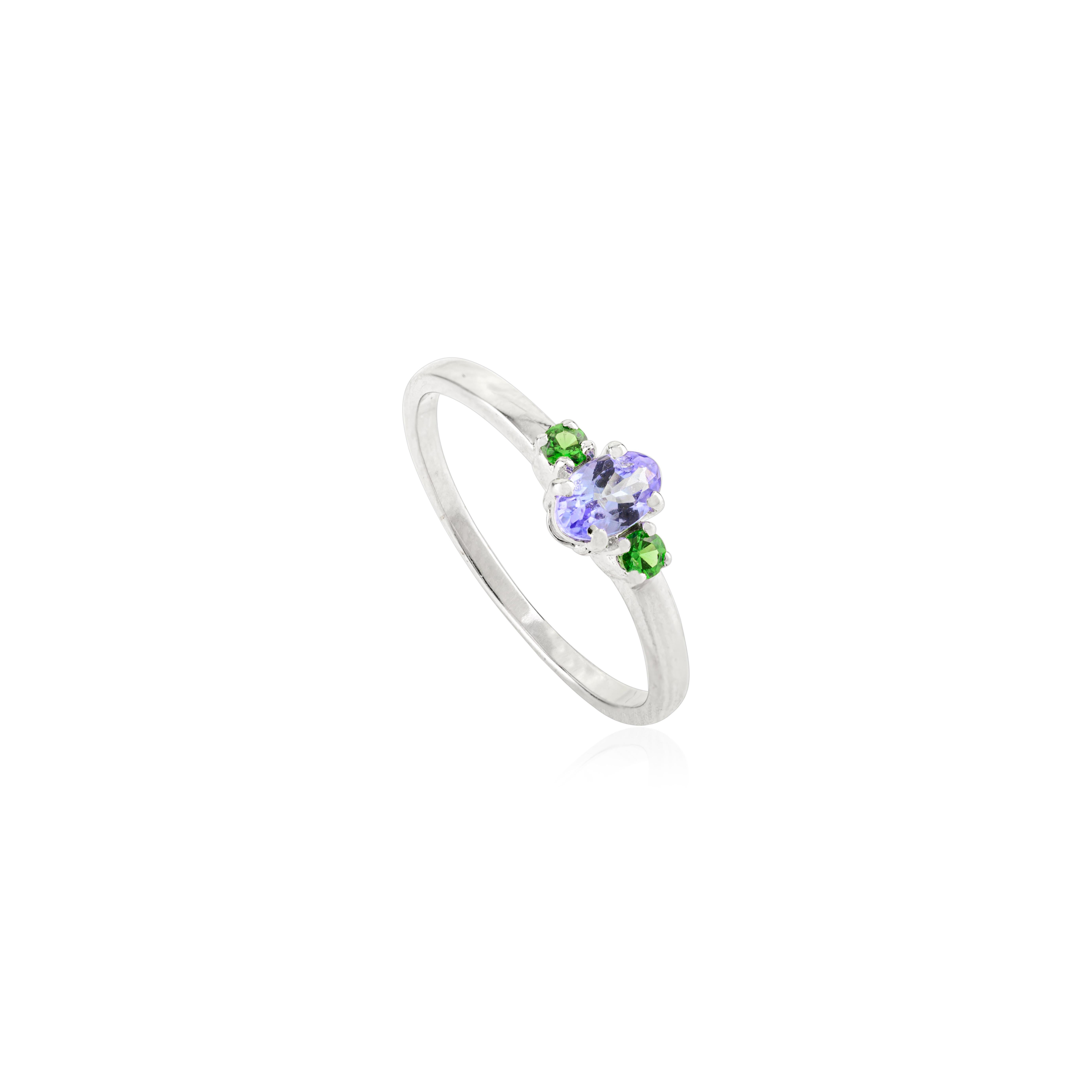 Im Angebot: Minimalistische Tansanit & Tsavorit Drei-Stein-Ring in 14k Weißgold Schmuck Geschenk () 3