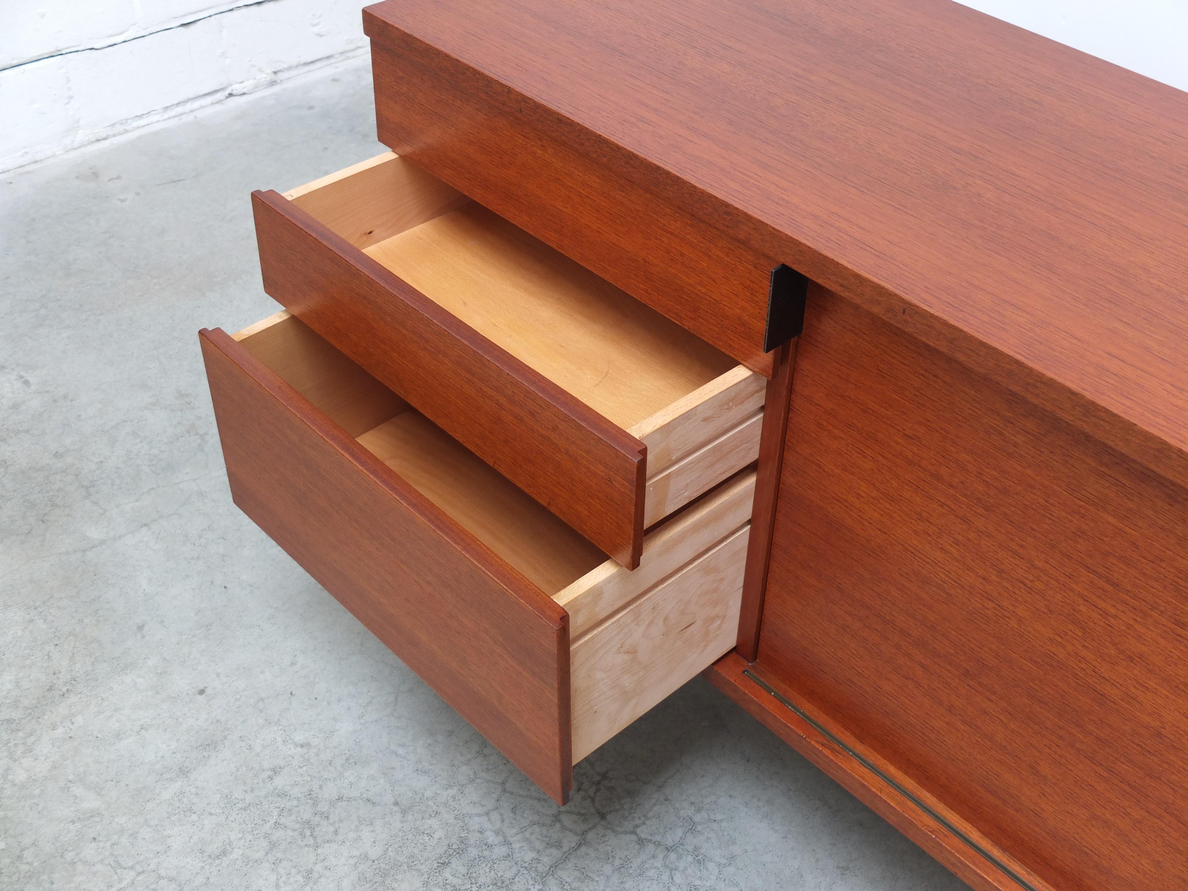 Minimalistisches Sideboard aus Teakholz von Hans Konëcke für Tecta, 1960er Jahre im Angebot 4
