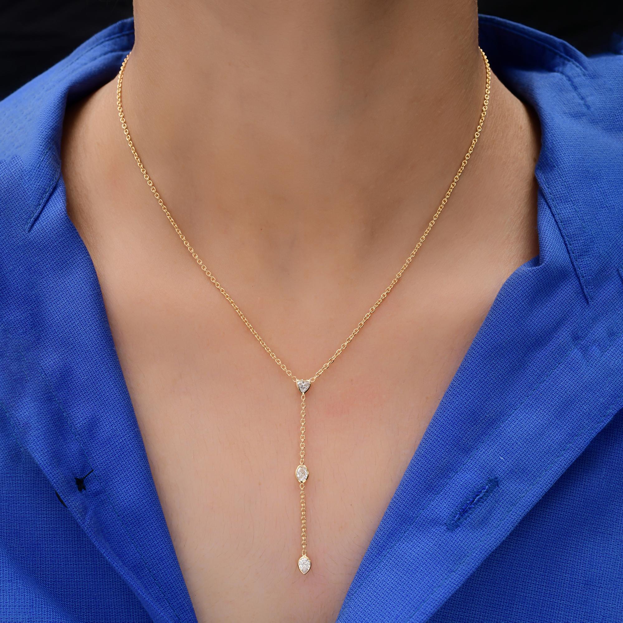 Fabriqué en or 14 carats, ce collier exquis est serti de 0,48 carats de diamants étincelants.

Suivez la vitrine de Spectrum Jewels pour découvrir la dernière collection et les pièces exclusives. Spectrum Jewels est fièrement classé parmi les