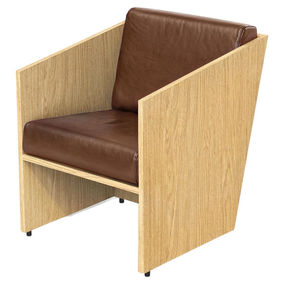 Minimalist Timeless Armchair in Oak Wood and Brown Leather For Sale