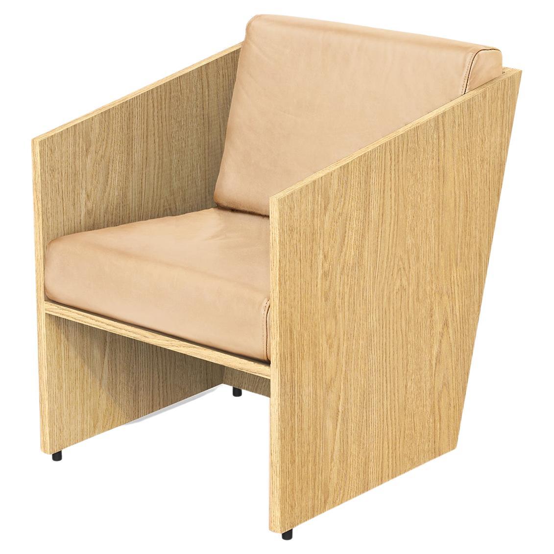 Minimalist Timeless Armchair in Oak Wood and Natural Leather For Sale