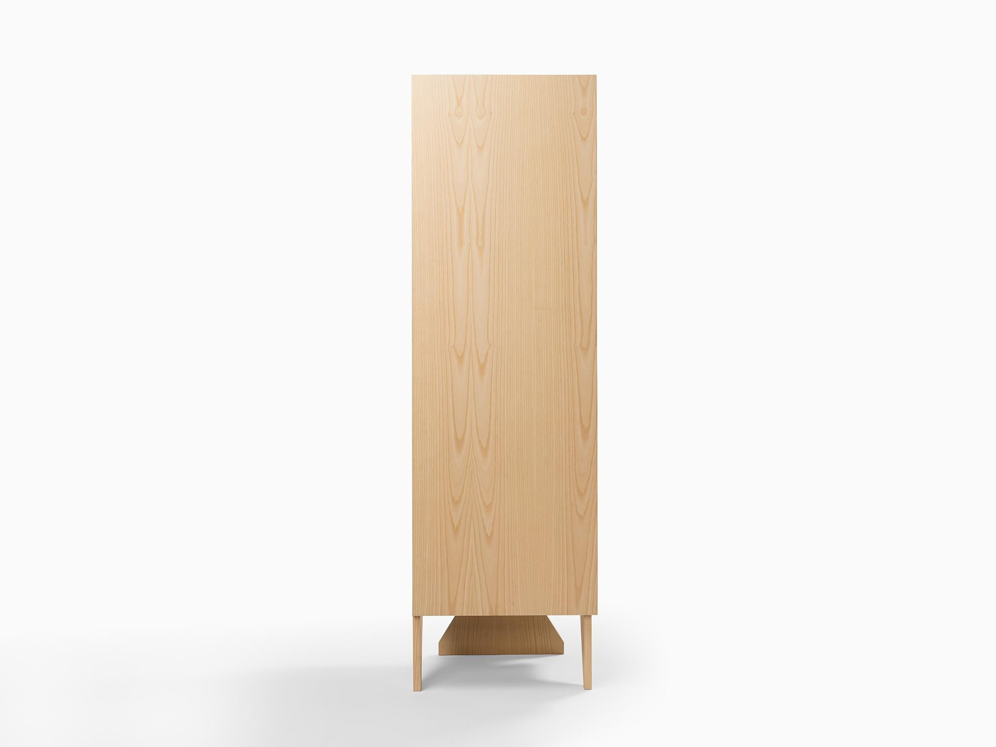 Armoire minimaliste et intemporelle en Wood Wood Frêne Neuf - En vente à Lisbon, PT