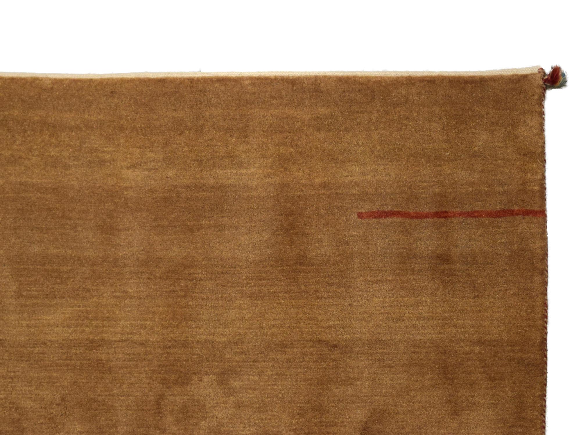 Tribale Tappeto tribale minimalista Kashkooli persiano in lana organica marrone e rossa, 3' x 5' in vendita
