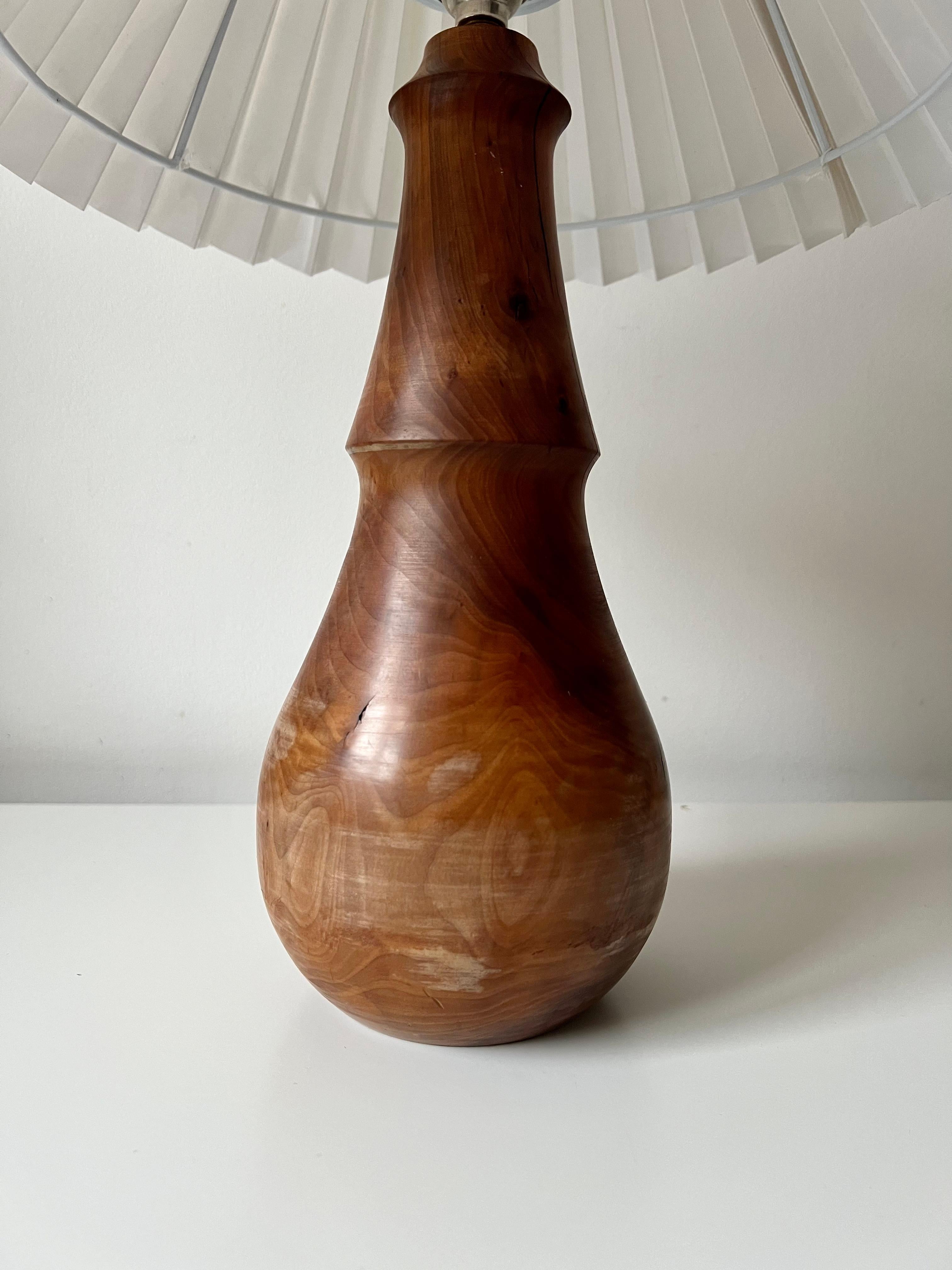 Minimalist turned wood table lamp with linen pleated shade 5