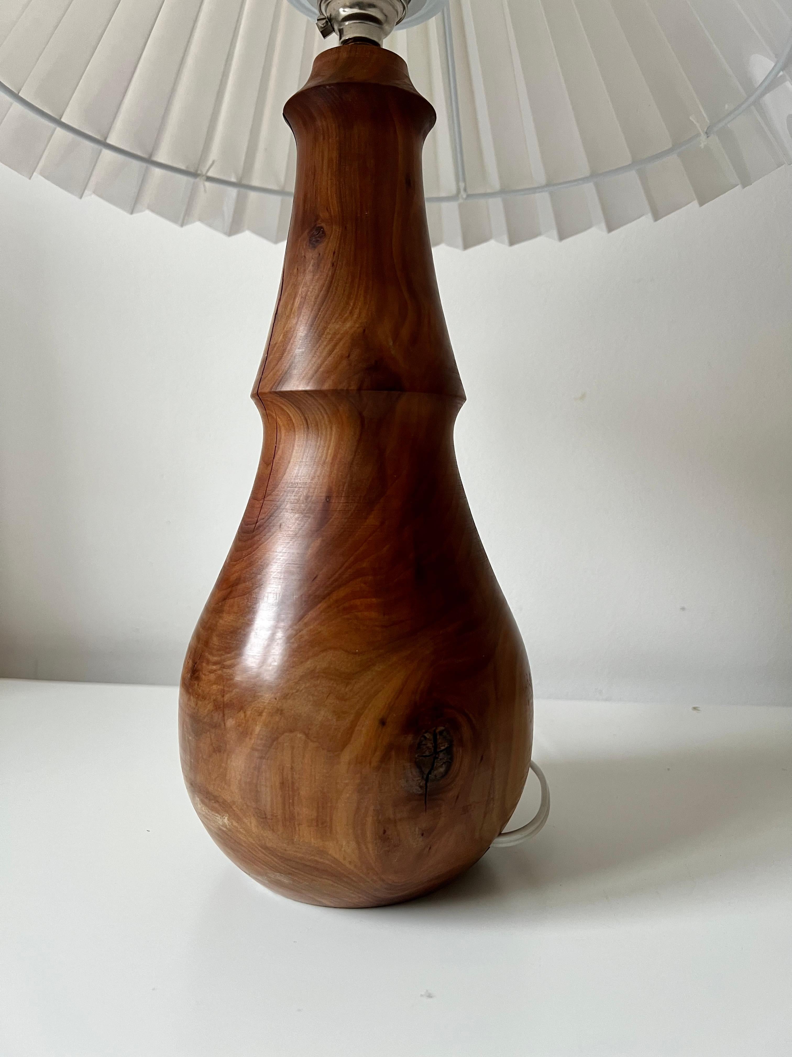 Minimalist turned wood table lamp with linen pleated shade 7