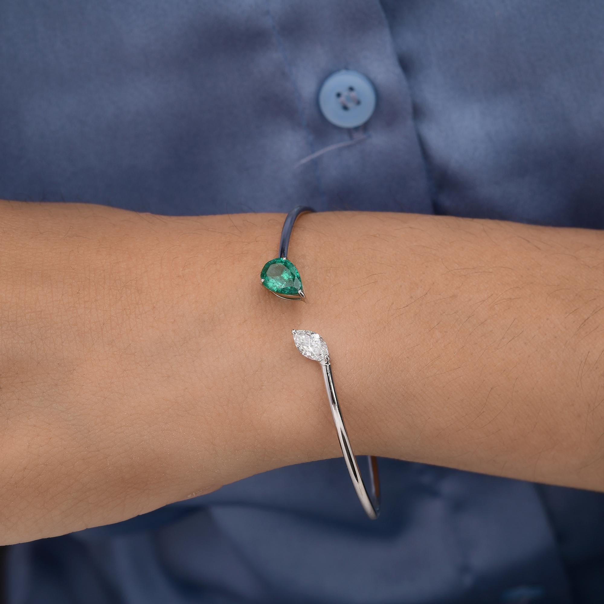 Bracelet manchette minimaliste à deux pierres 1.18Ct Emerald Diamond 18k White Gold en vente 5