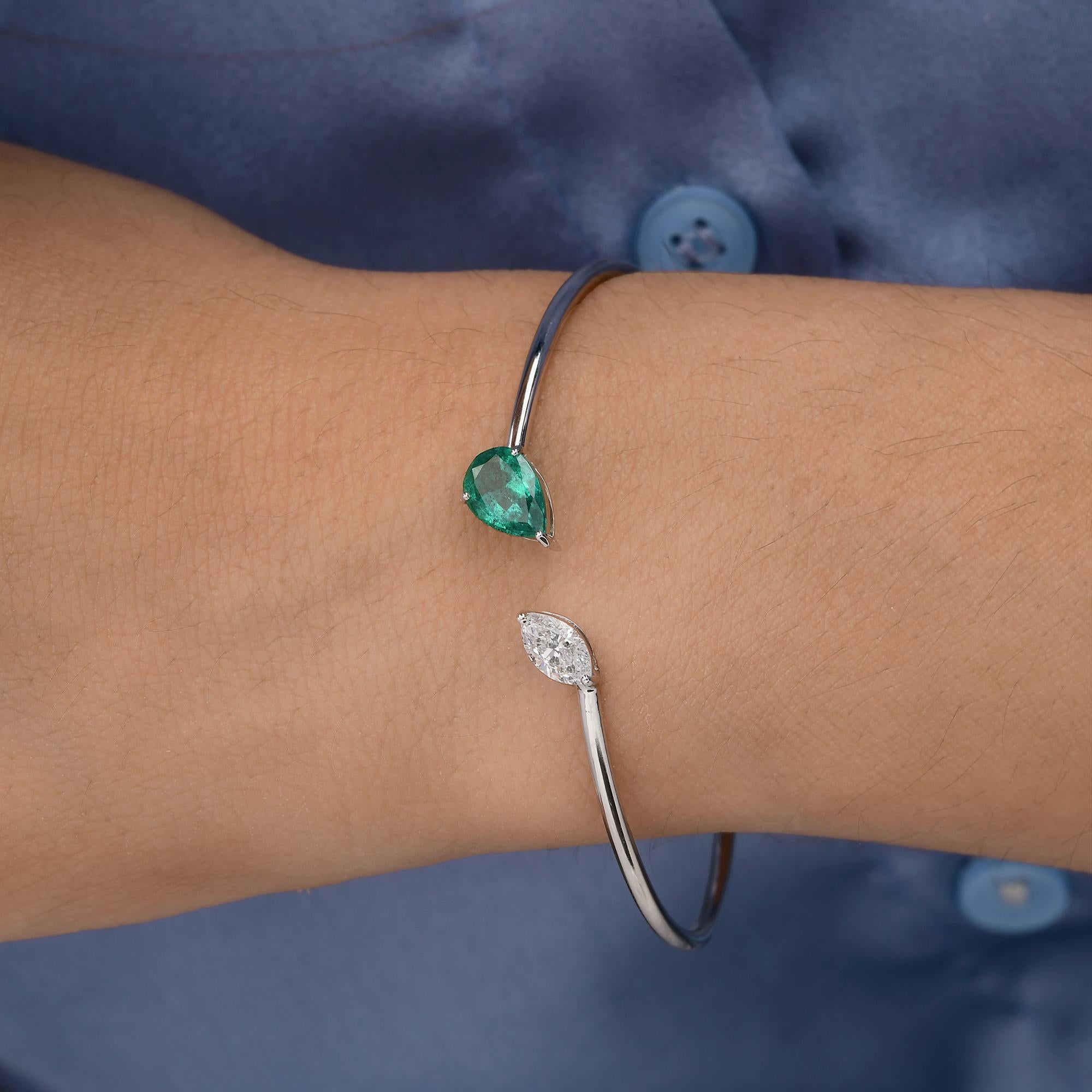 Bracelet manchette minimaliste à deux pierres 1.18Ct Emerald Diamond 18k White Gold en vente 2