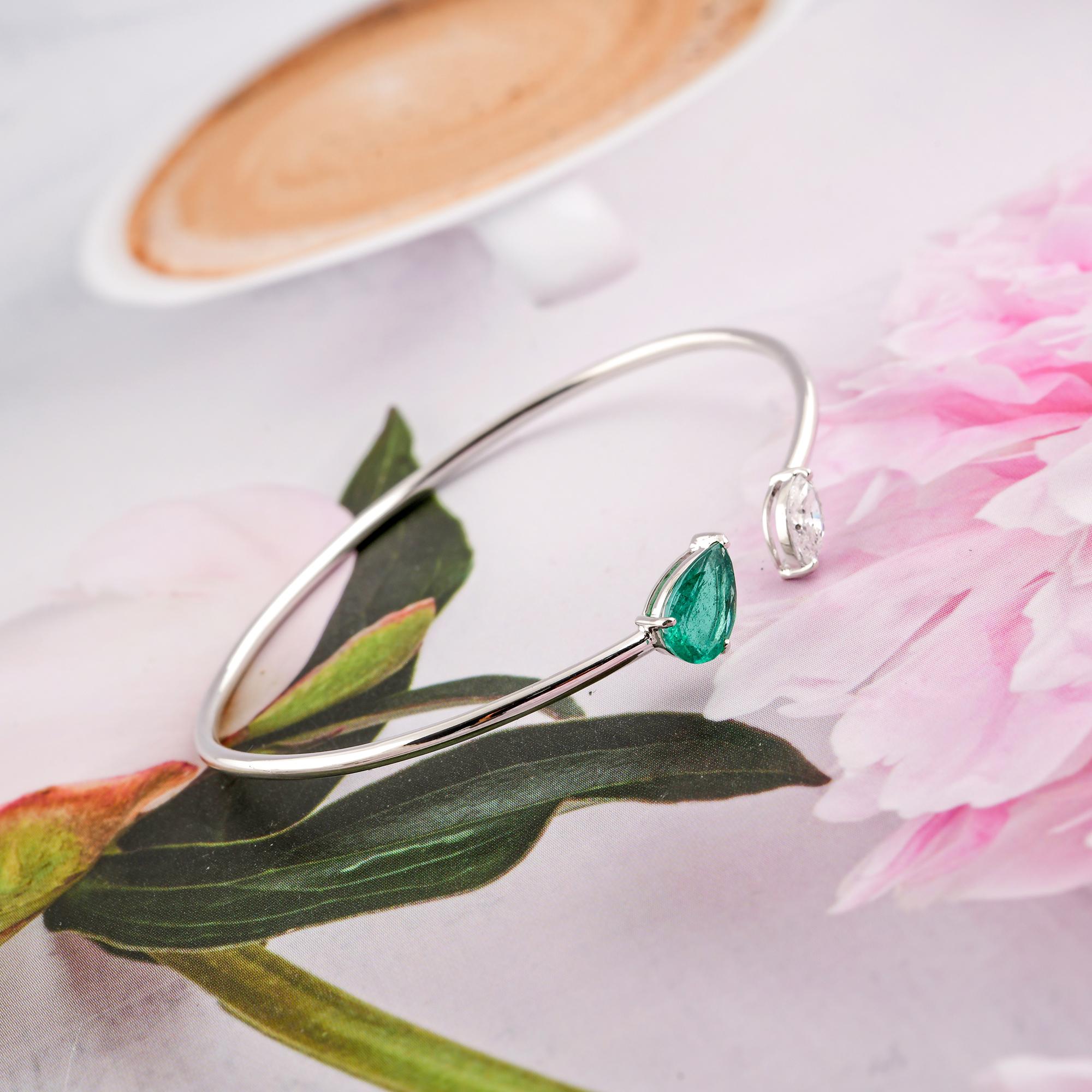 Bracelet manchette minimaliste à deux pierres 1.18Ct Emerald Diamond 18k White Gold en vente 3