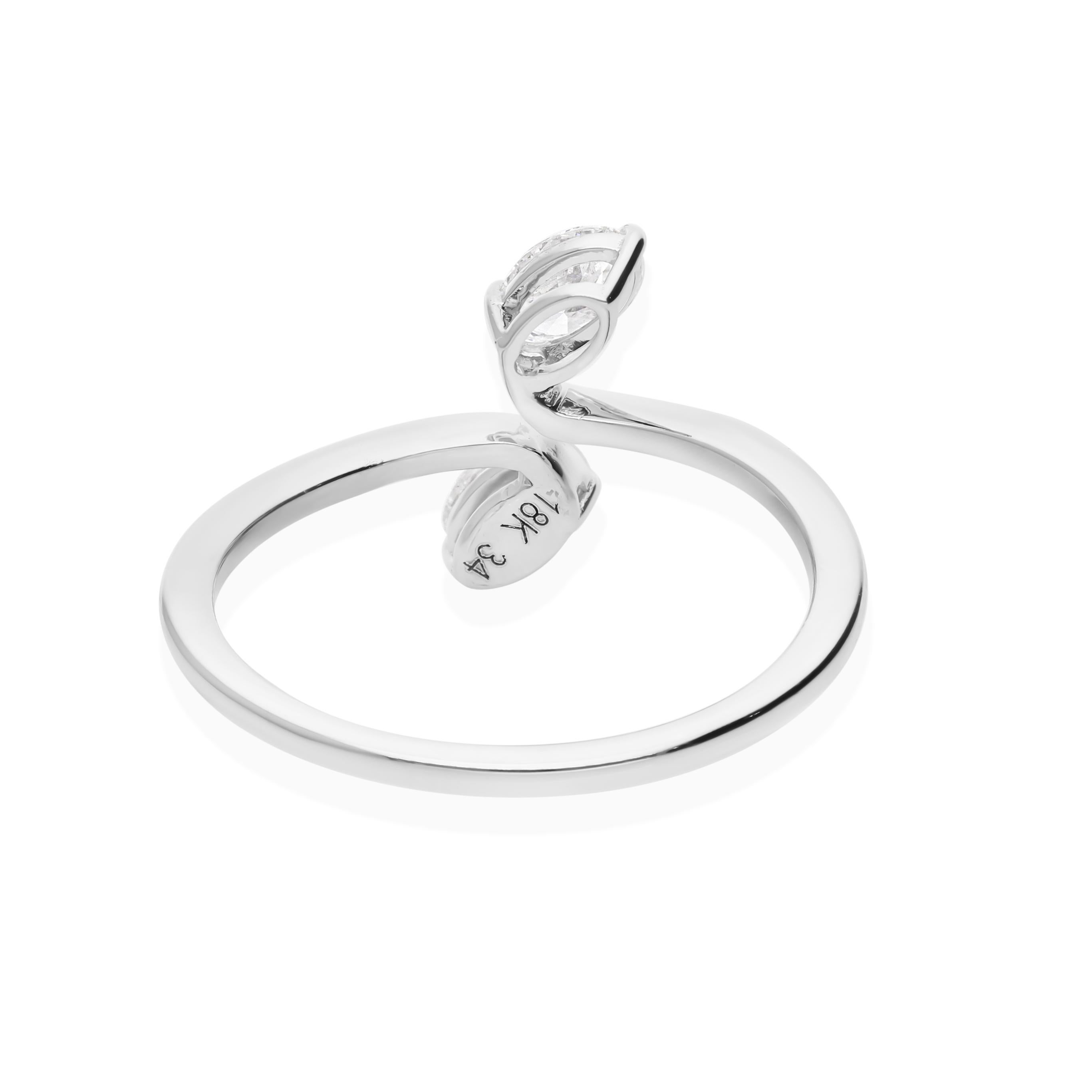 in vendita:  Anello Minimalista a due pietre ovali SI/H con diamante aperto e avvolgente in oro bianco 14 kt. 7
