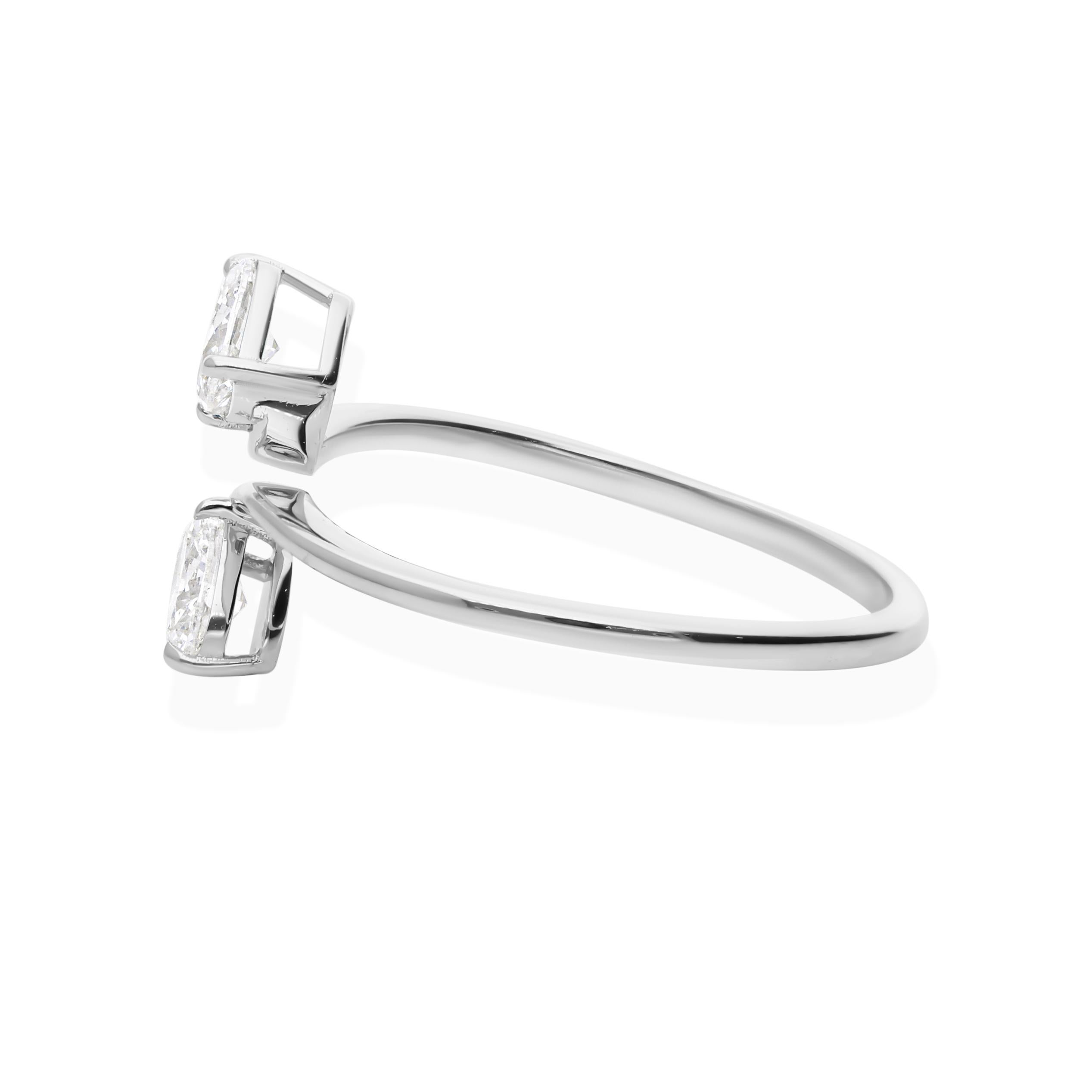 in vendita:  Anello Minimalista a due pietre ovali SI/H con diamante aperto e avvolgente in oro bianco 14 kt. 8