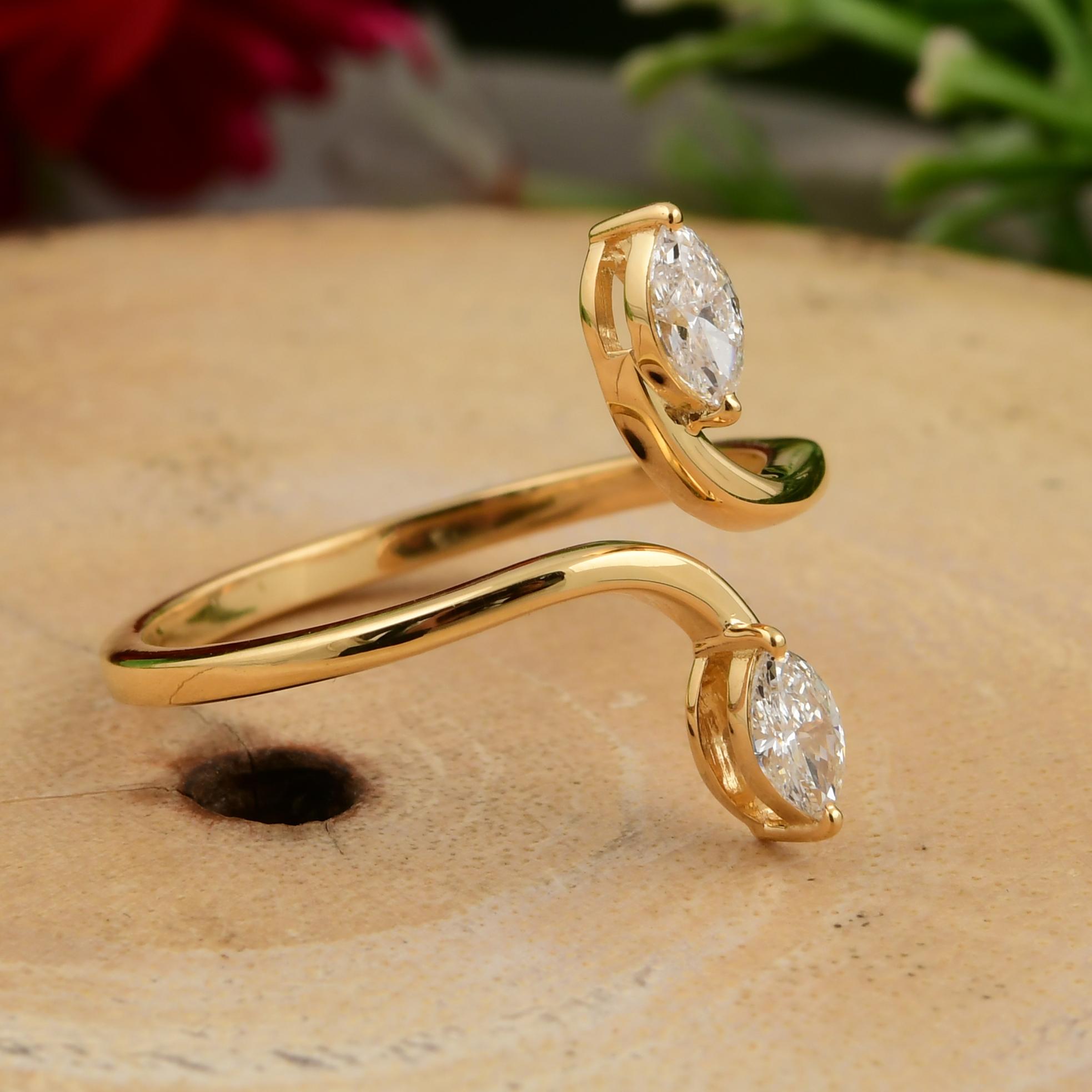 En vente :  Bague minimaliste en or jaune 18 carats pour femmes avec deux pierres en diamant SI/HI 4