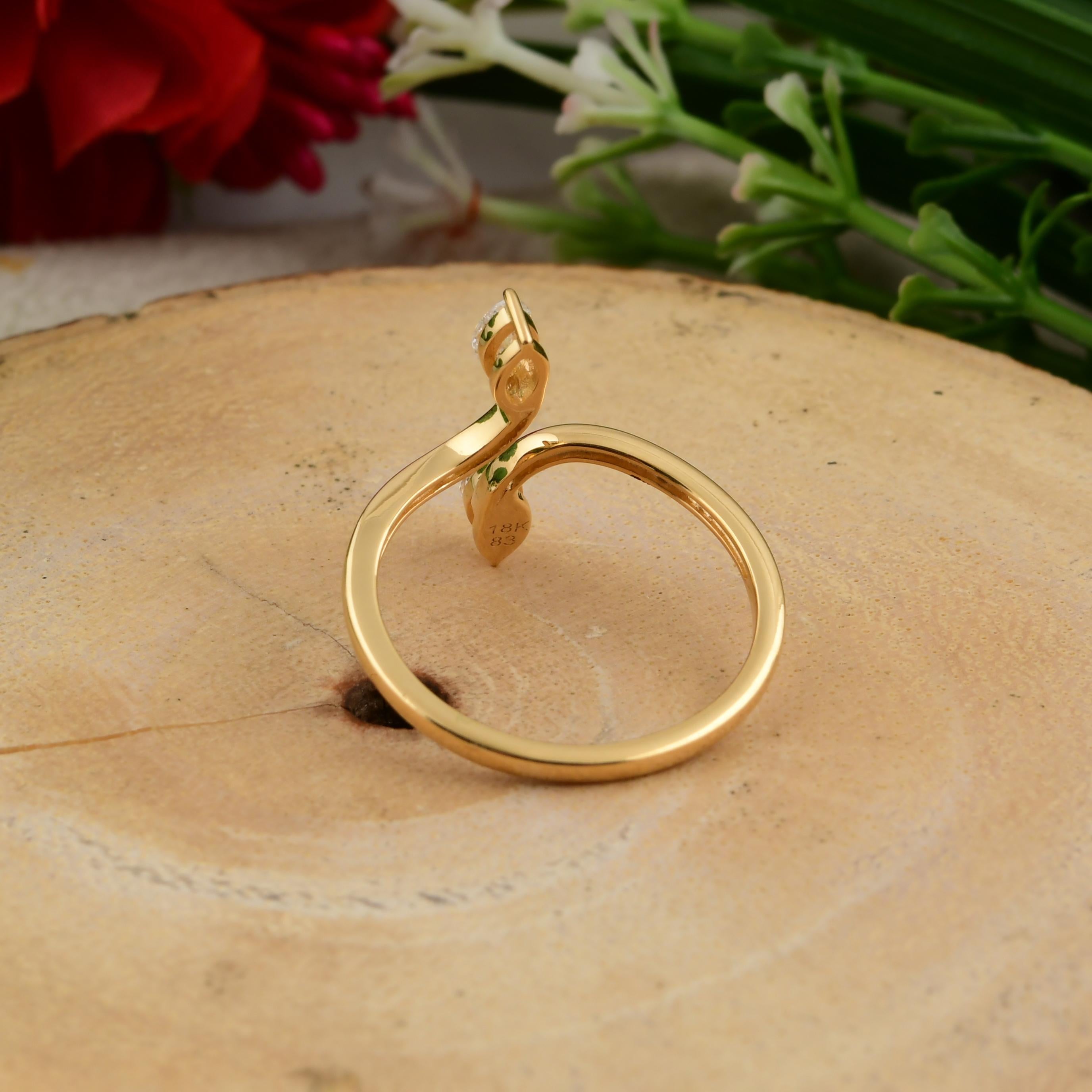 En vente :  Bague minimaliste en or jaune 18 carats pour femmes avec deux pierres en diamant SI/HI 5