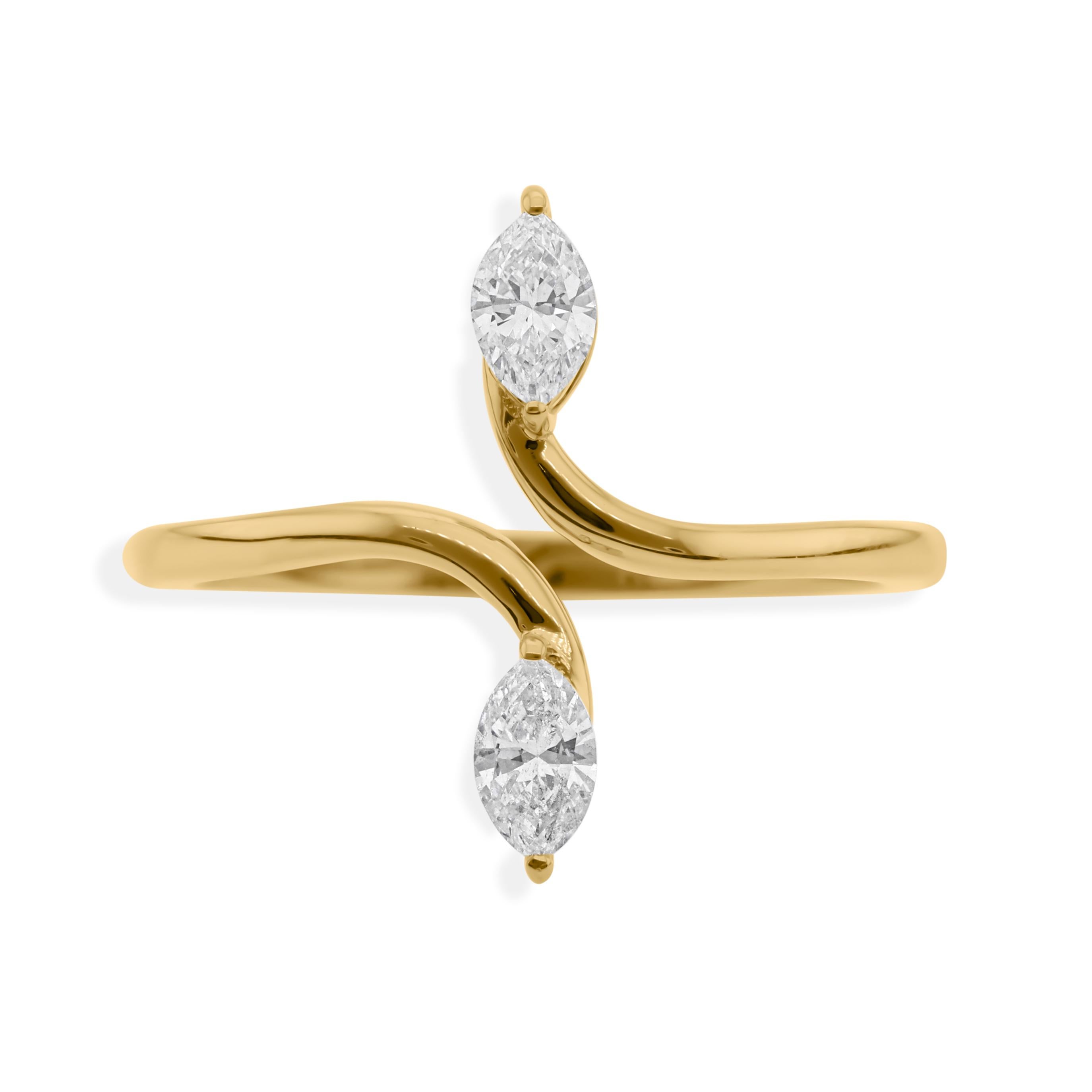 En vente :  Bague minimaliste en or jaune 18 carats pour femmes avec deux pierres en diamant SI/HI 7