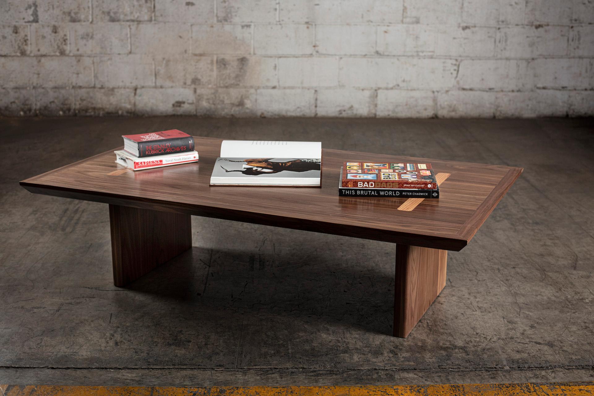 table basse minimaliste bois