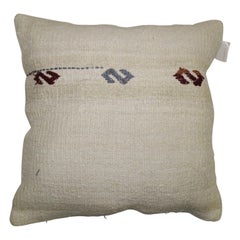 Coussin tribal turc Kilim blanc minimaliste