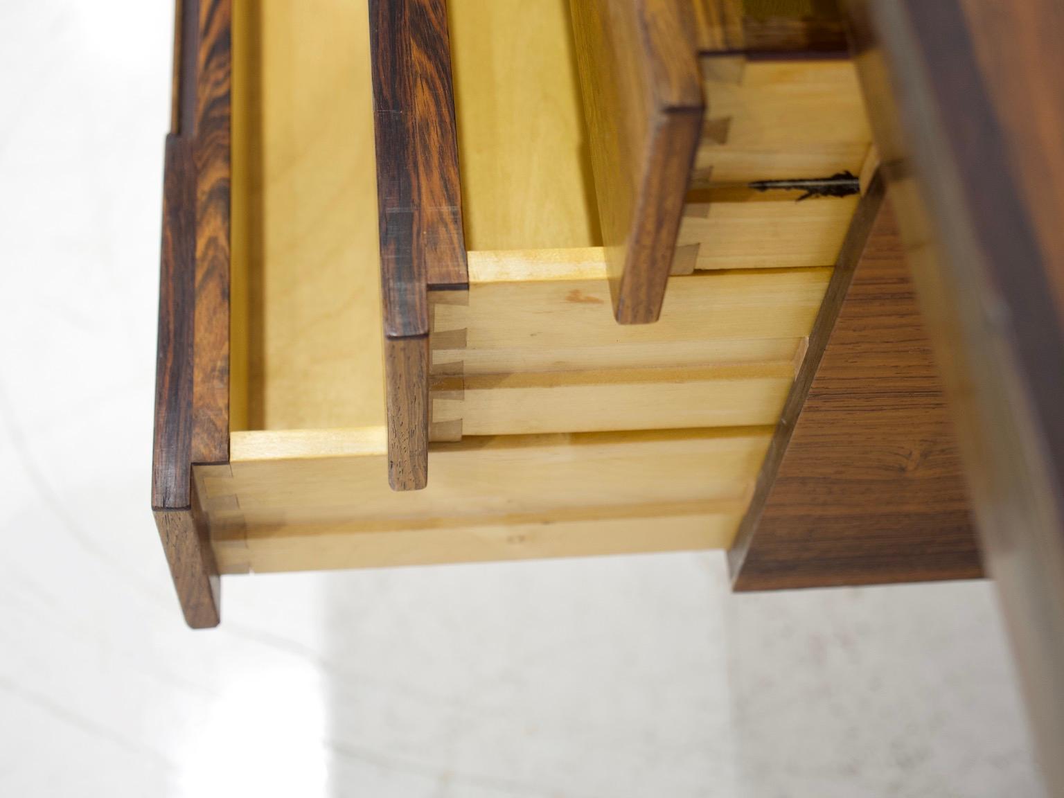 Minimalist Wooden Desk with Raised Edge by Erik Riisager Hansen In Good Condition In Madrid, ES