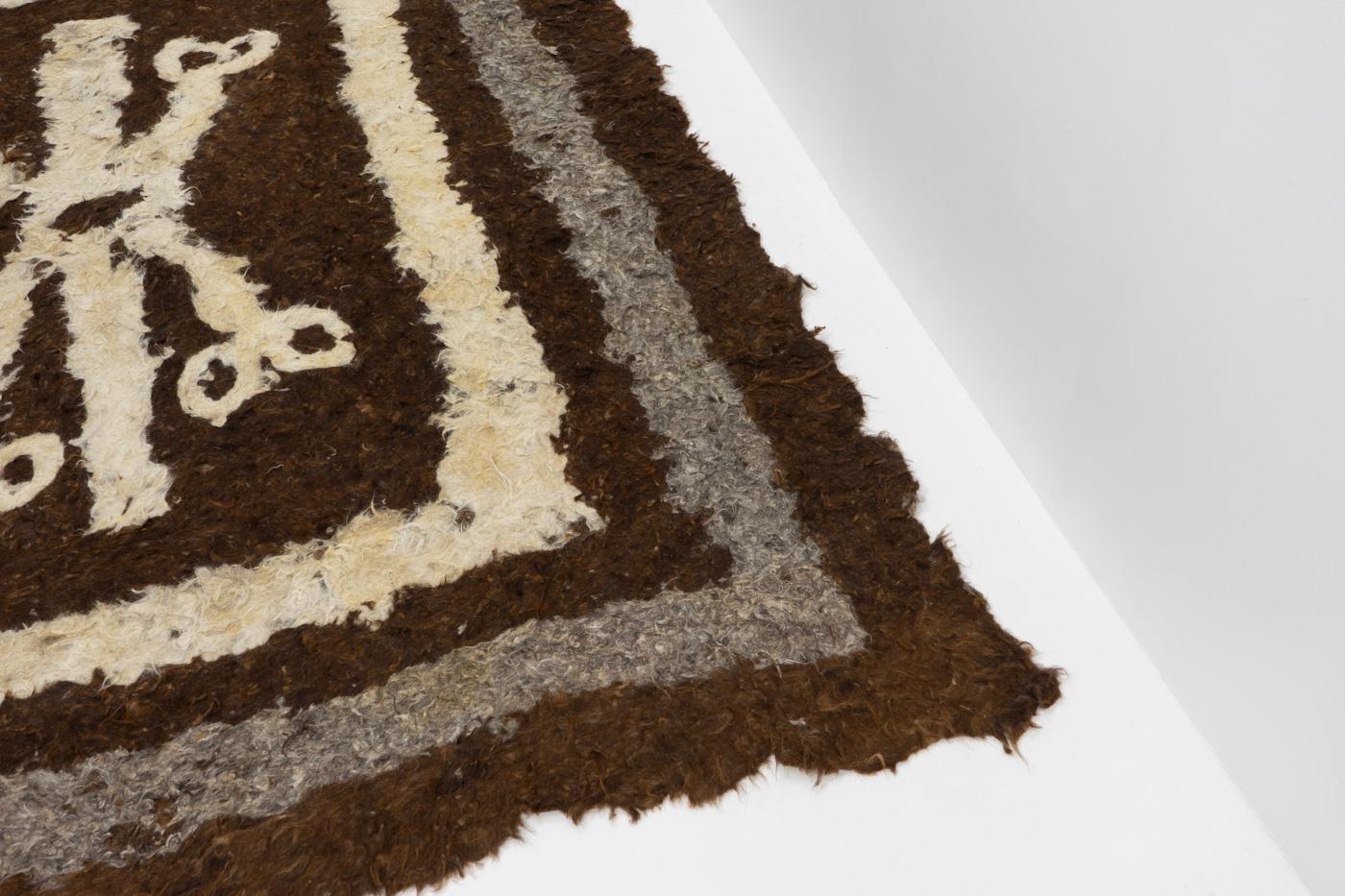 Feltro di lana Namad minimalista, XIX secolo - Afghanistan in vendita 3