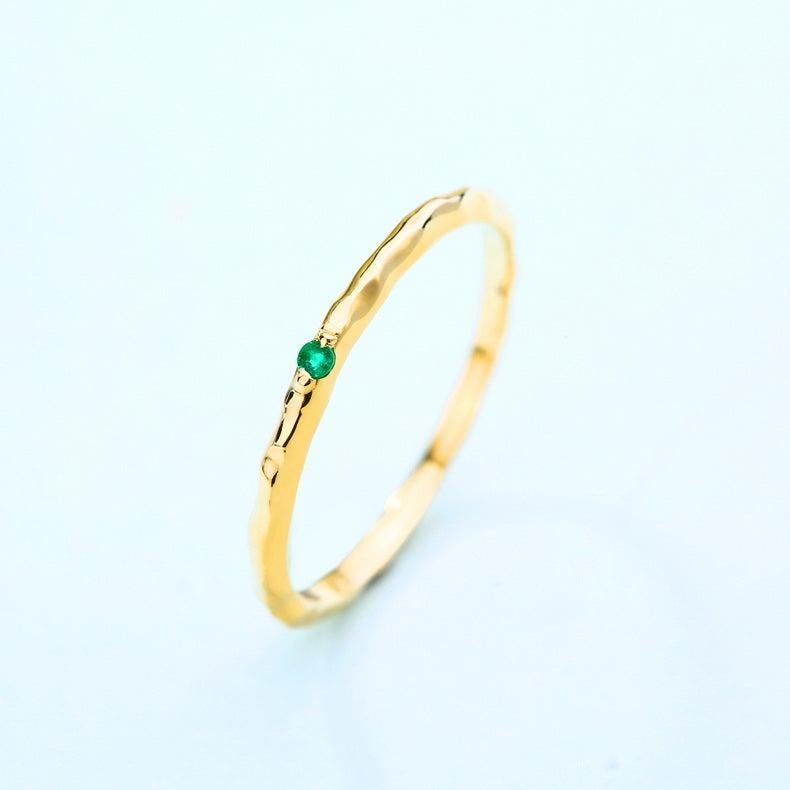 For Sale:  Hammered Band Solitaire Round Emerald 14K Yellow Gold Ring 3